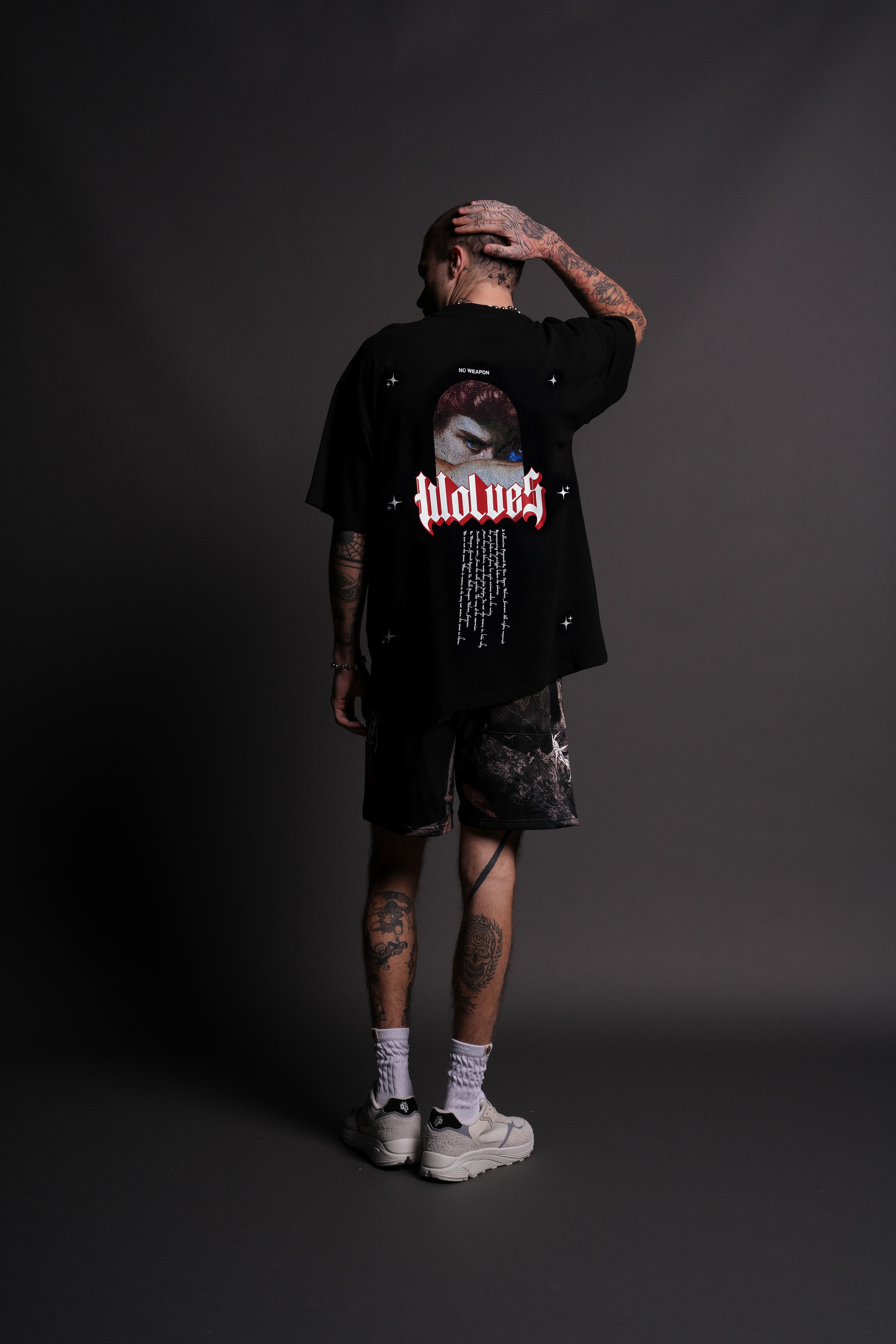Now and Forever V2 "Premium" Oversized Tee in Black — imagem 4