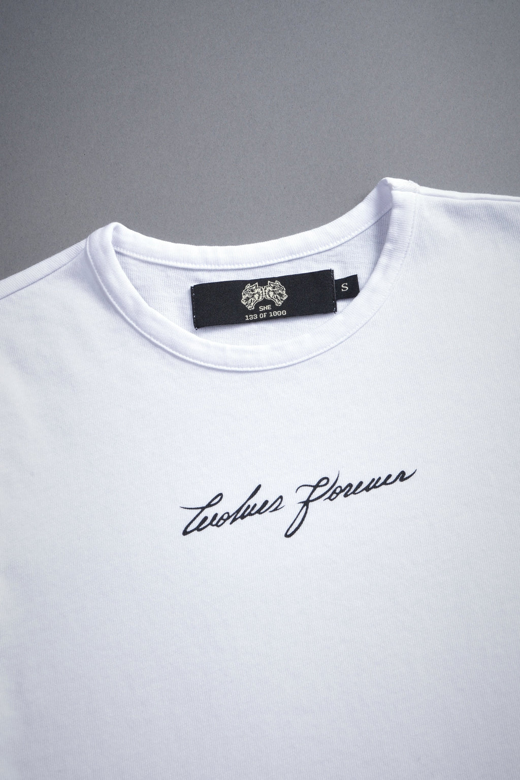 Wolves Forever Baby Tee in White — imagem 8