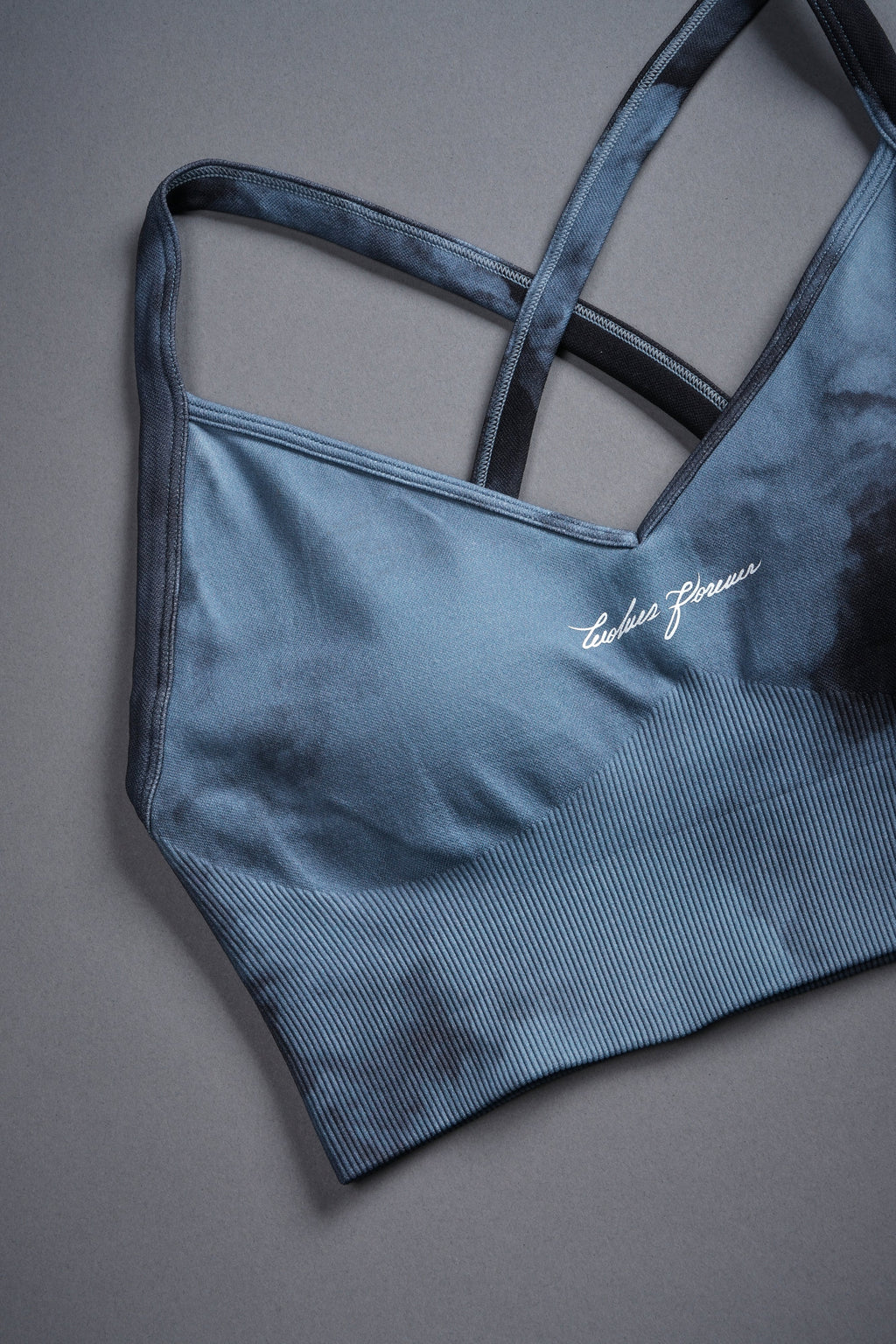 Under The Heavens Everson Seamless "Sierra" Bra in Twilight Blue Ghost Clouds — imagem 8