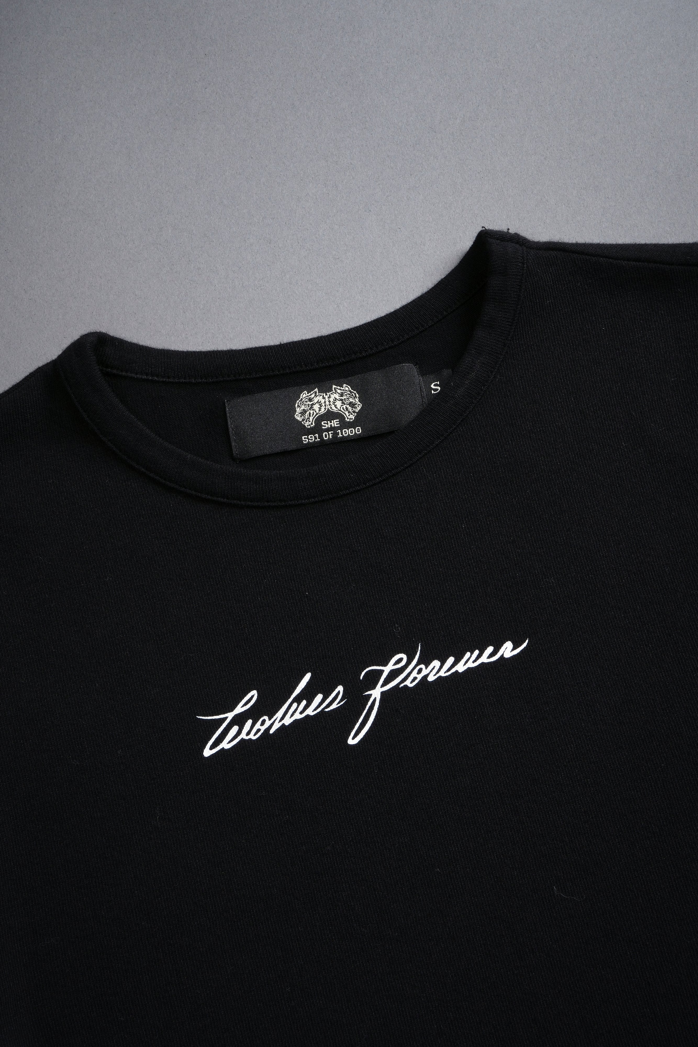 Wolves Forever Baby Tee in Black — imagem 8