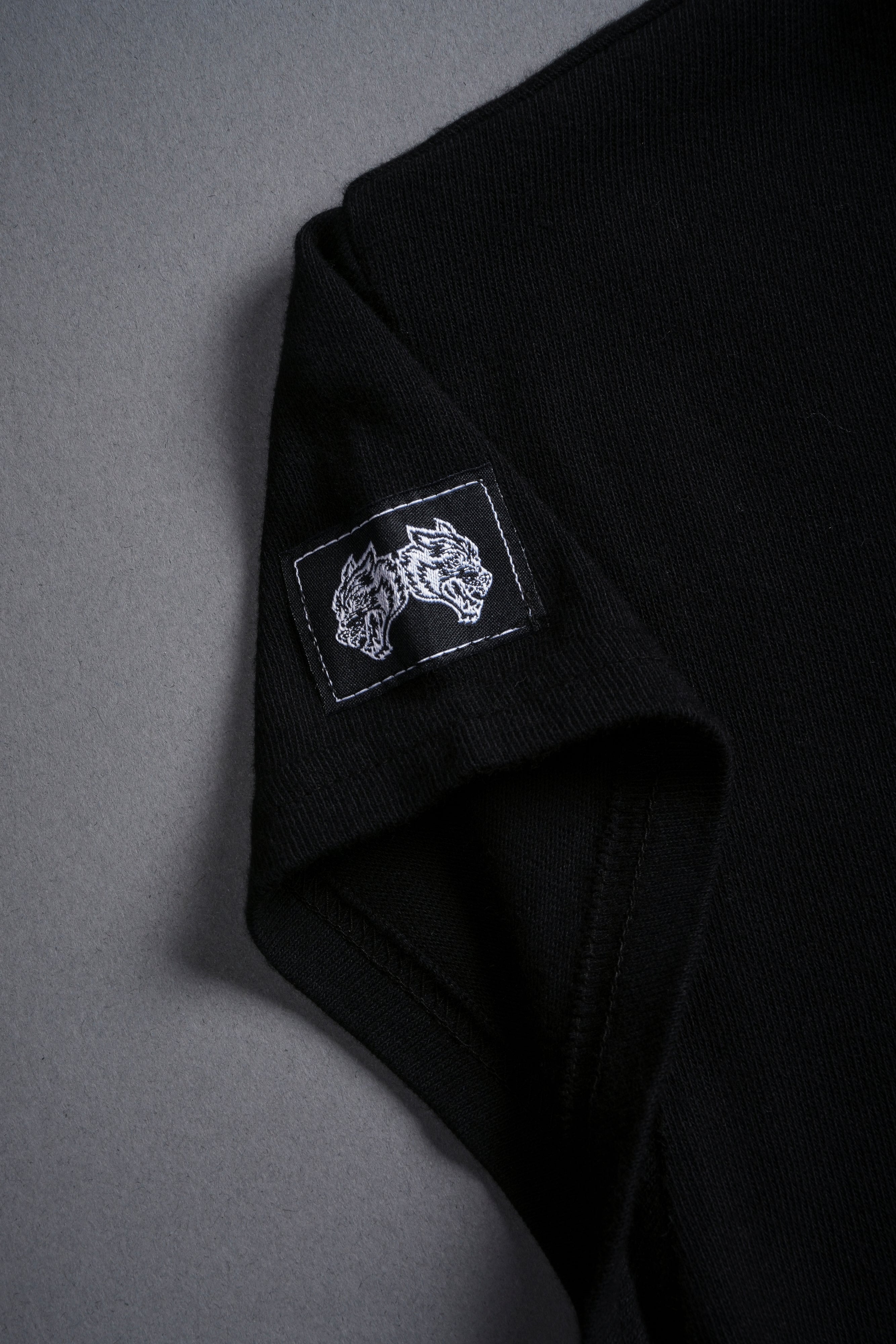 Wolves Forever Baby Tee in Black — imagem 6
