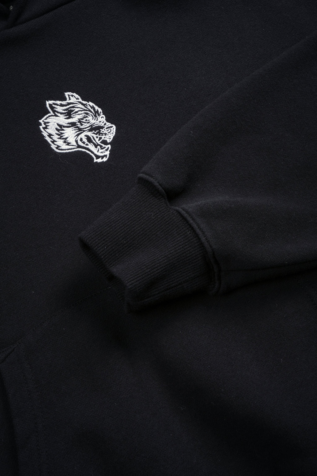 Chopper "Owen" (Cropped) Hoodie in Black — imagem 6