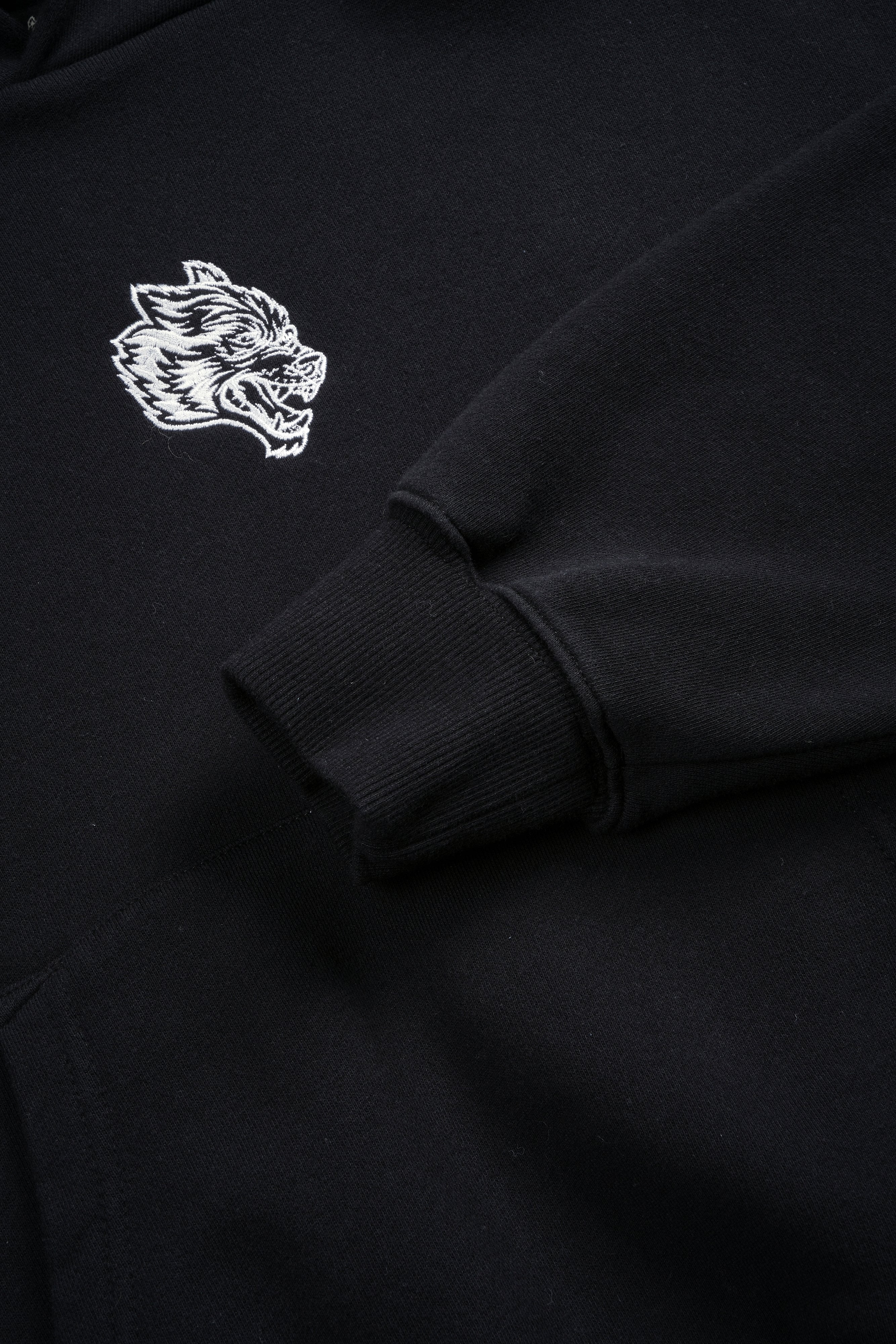 Chopper "Owen" (Cropped) Hoodie in Black — imagem 6