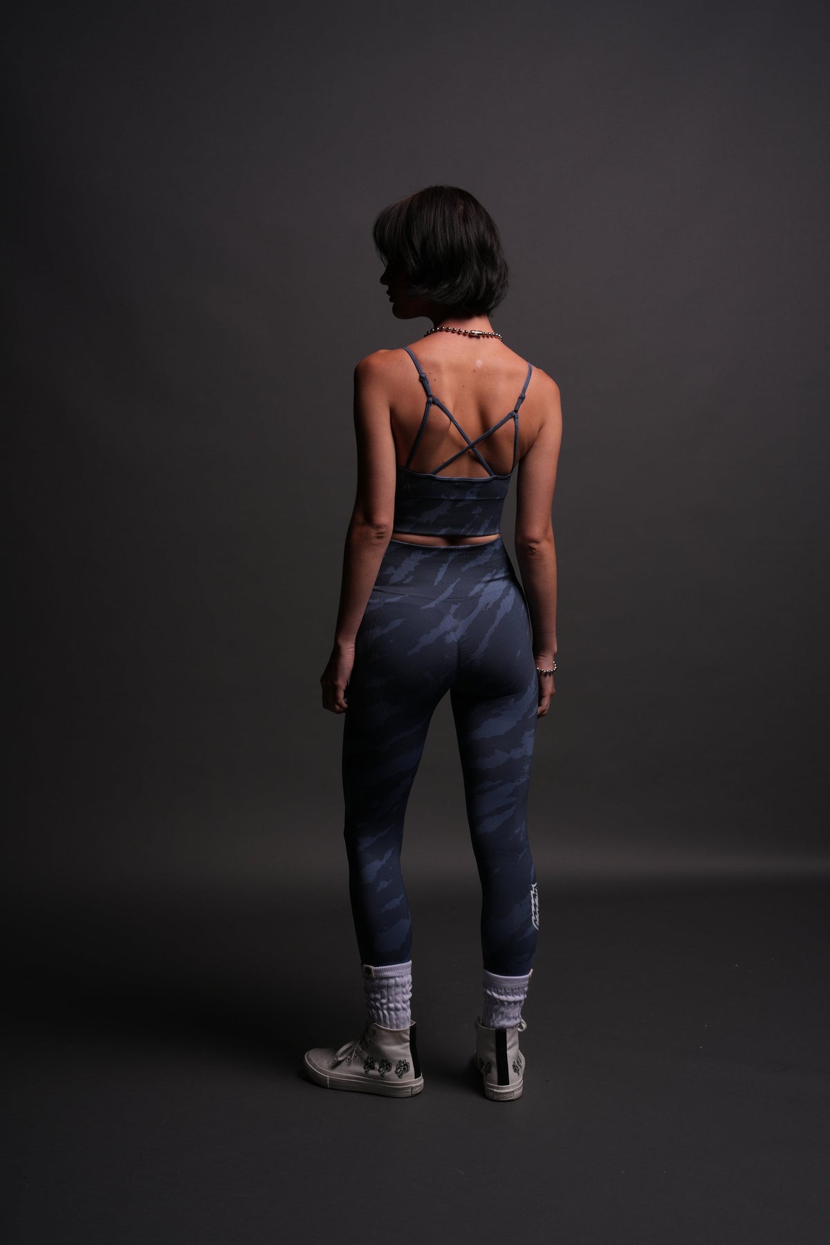 Single Wolf "Everson Seamless" Huxley Bra in Ocean Blue Native Camo - imagem 5