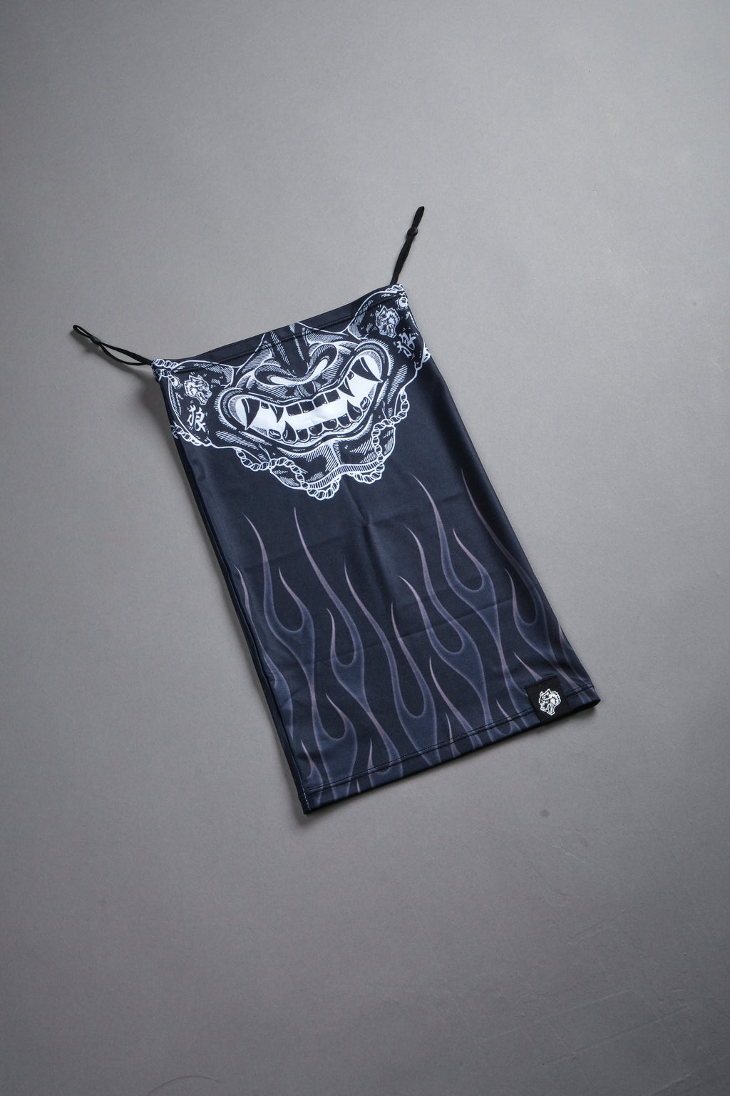 Oni Fire Neck Gaiter in Black — imagem 3