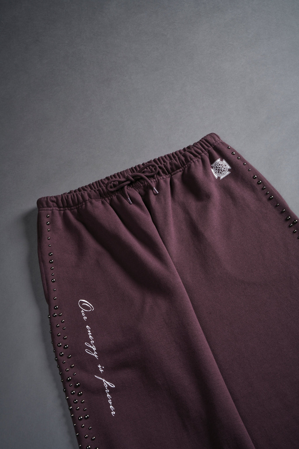 Our Energy Stud Lounger Sweat Pants in Darc Purple — imagem 5