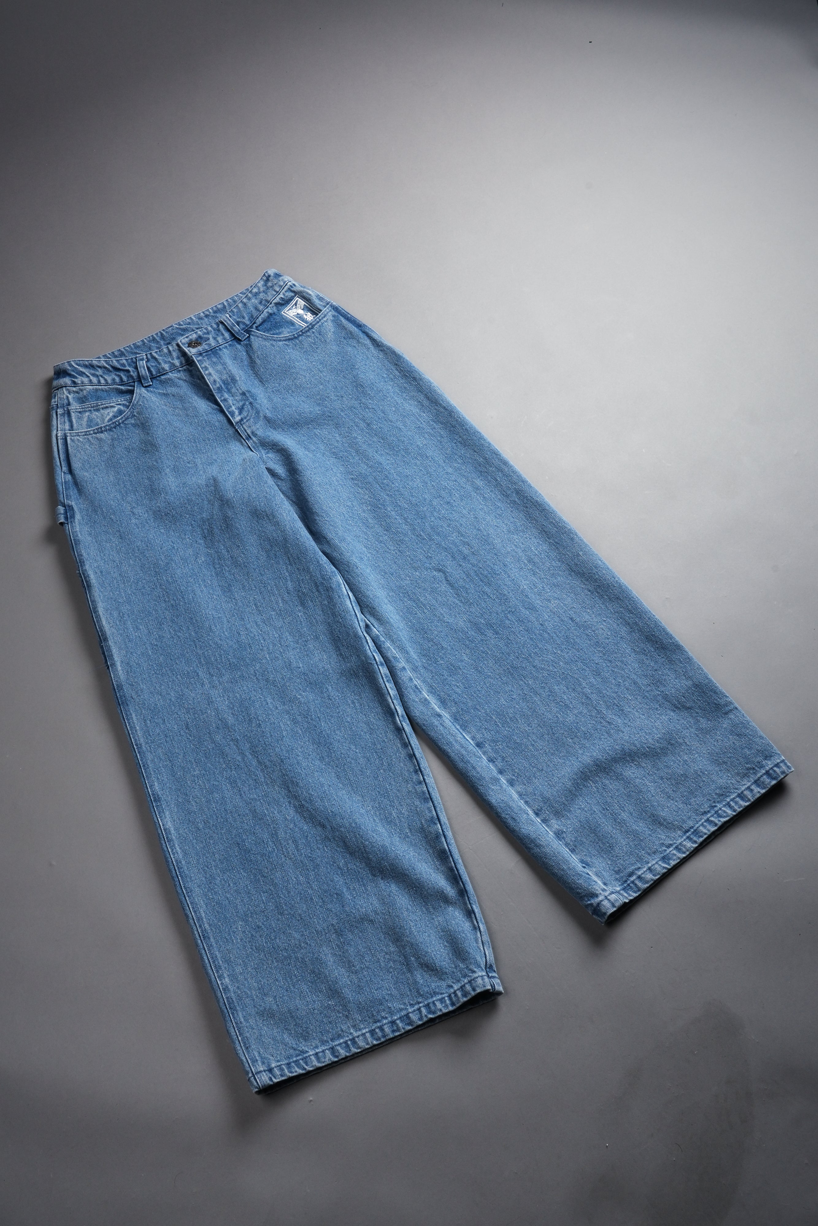 Sakura Forever Wide Leg Carpenter Denim in Light Wash — imagem 3