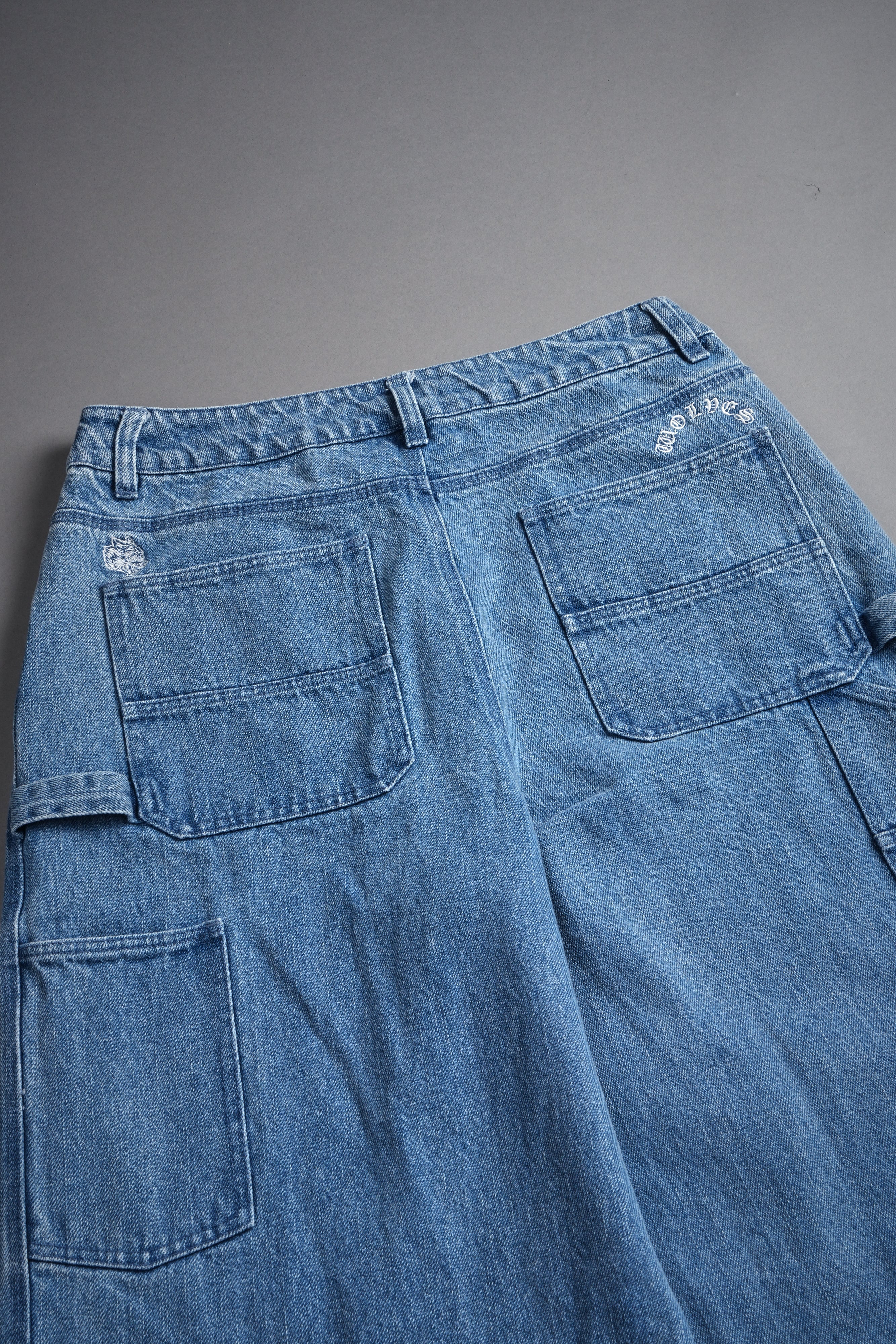 Sakura Forever Wide Leg Carpenter Denim in Light Wash — imagem 5