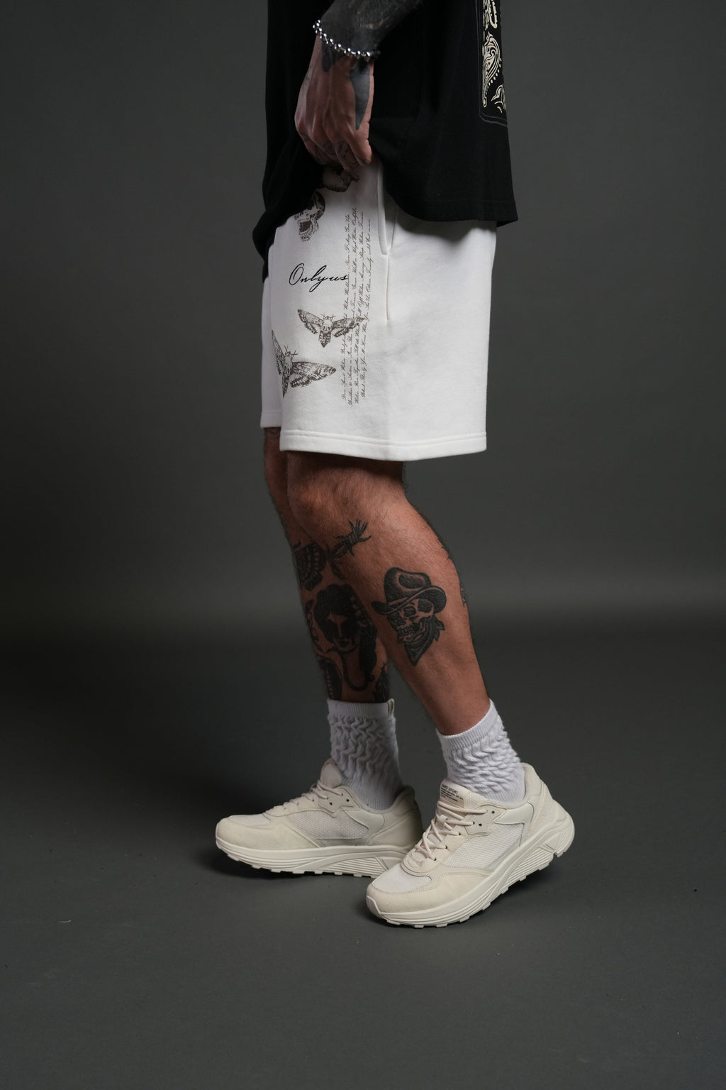 Hollow Virtue Post Lounge Sweat Shorts in Cream — imagem 4