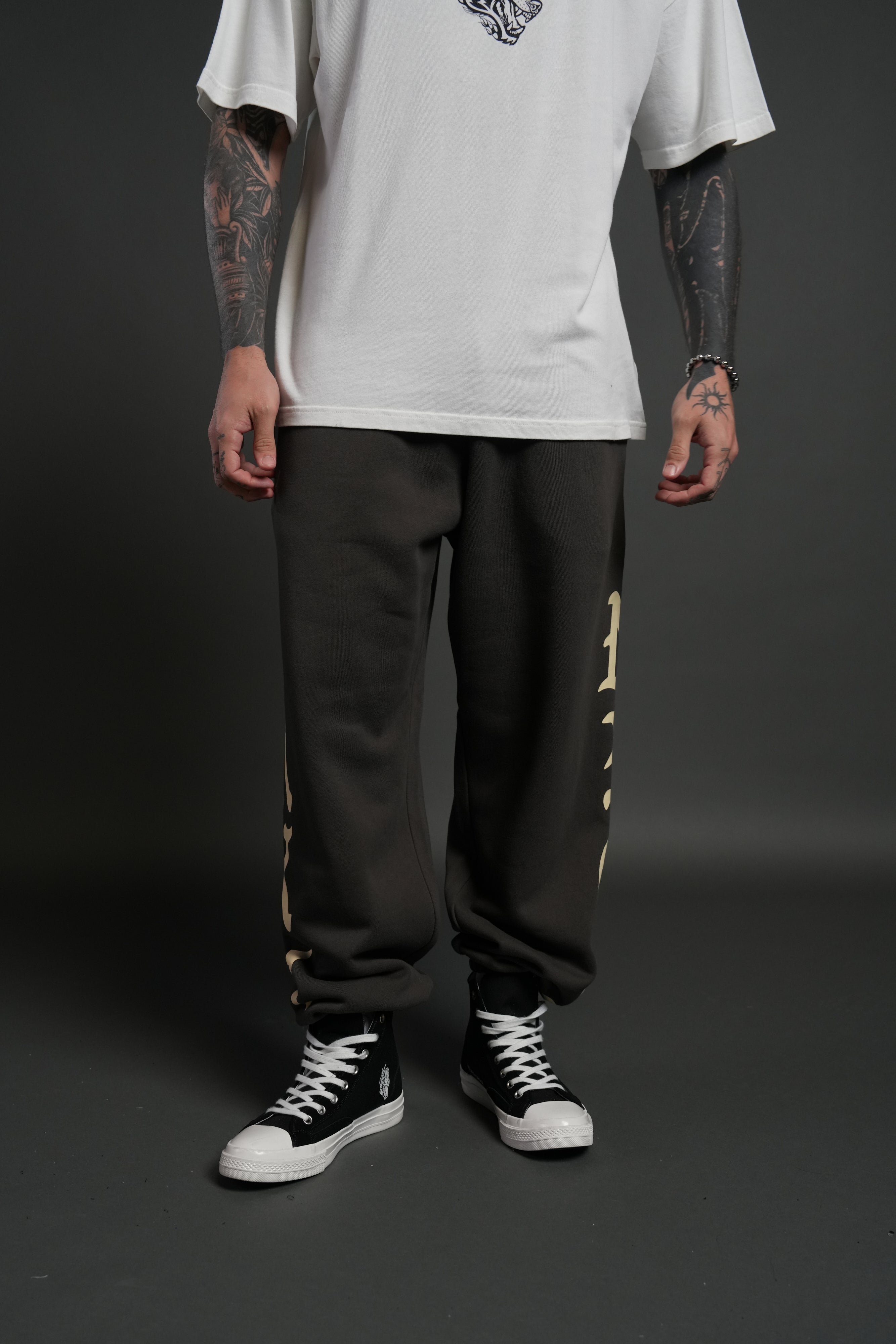 Stone Code Lightweight Lounger Sweat Pants in Wolf Gray — imagem 2