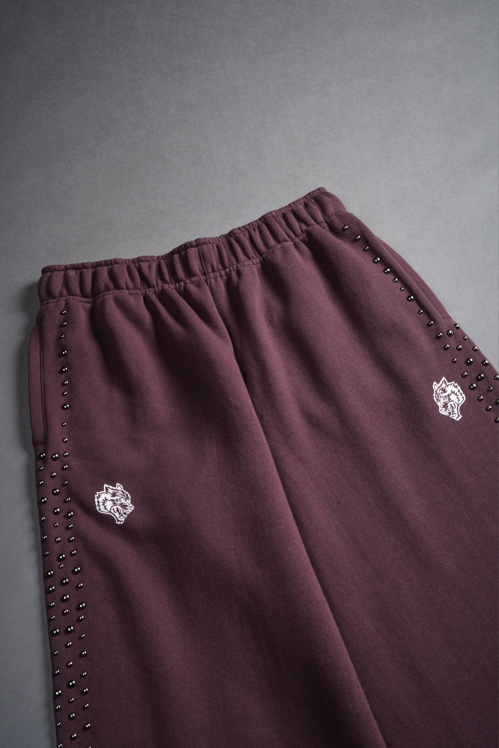 Dual Wolf Stud Durst Sweats V2 in Darc Purple — imagem 3