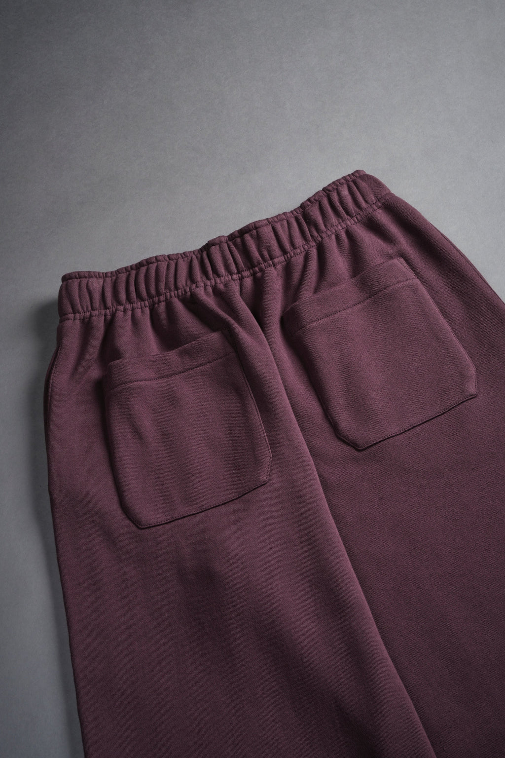 Dual Wolf Stud Durst Sweats V2 in Darc Purple — imagem 5