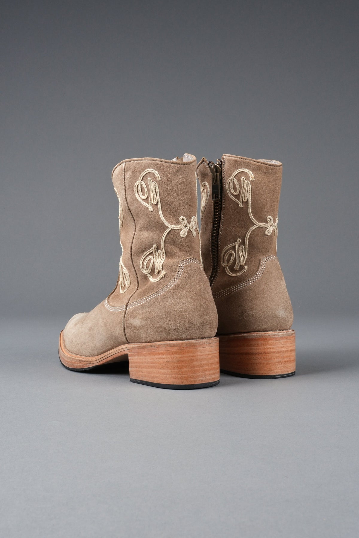 Lunger Boot in Tan - imagem 3