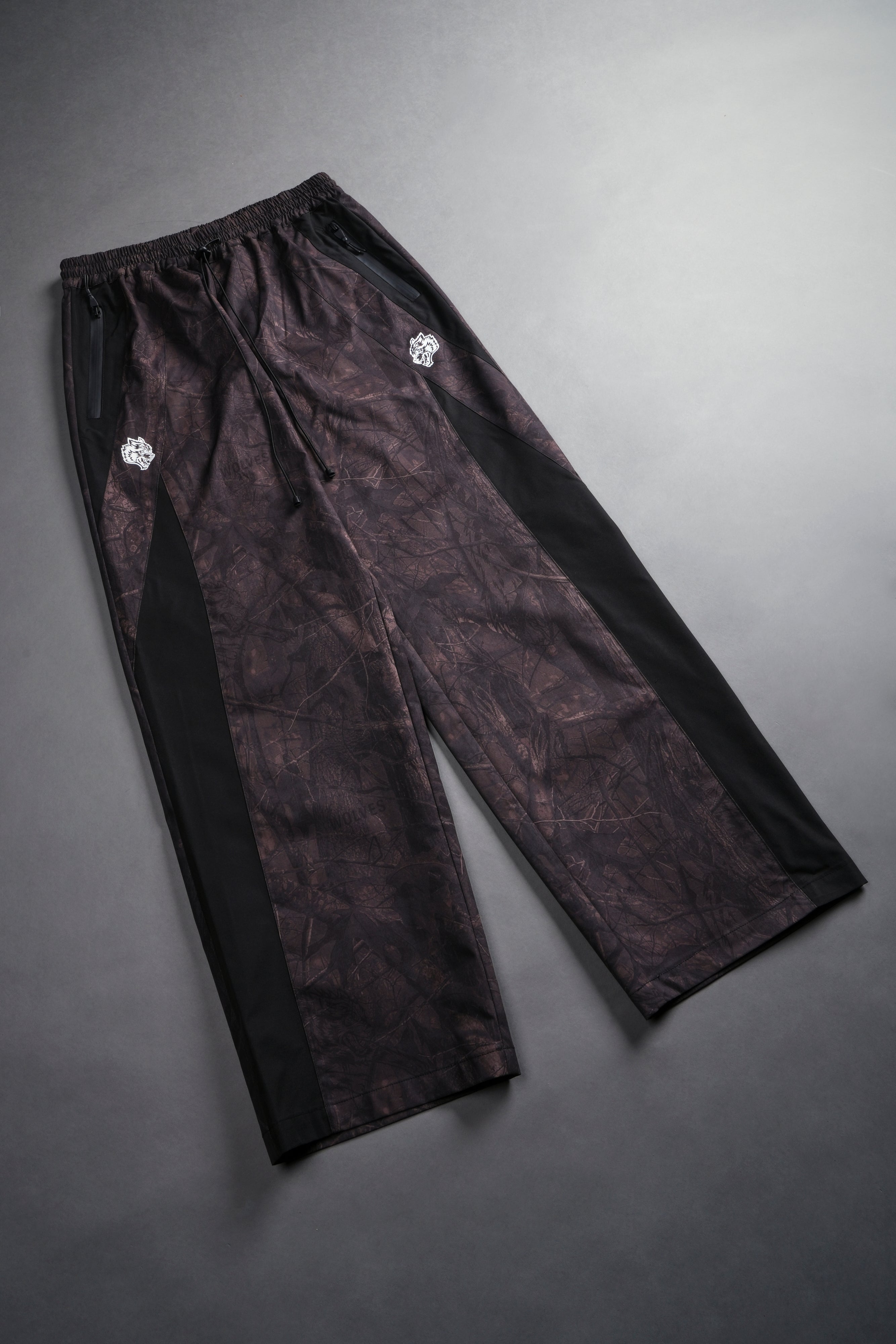 Dual Brolic Unisex Track Pants in Brown Driftwood Forest Camo — imagem 8