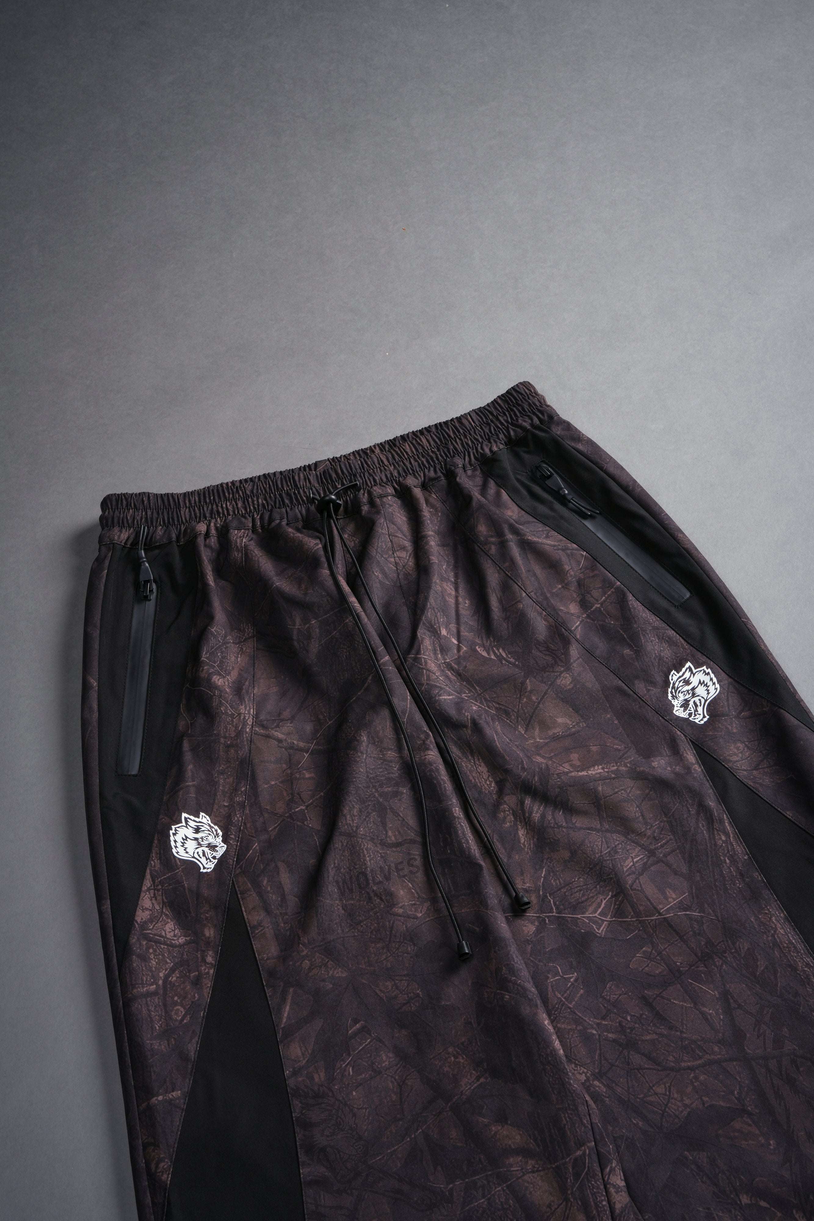 Dual Brolic Unisex Track Pants in Brown Driftwood Forest Camo — imagem 9