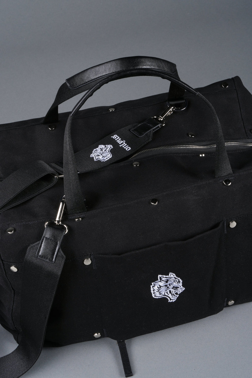 Our Mantra Weekender Bag in Black - imagem 3