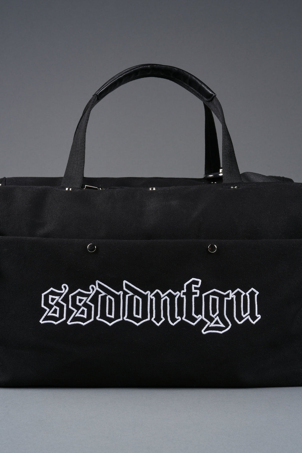 Our Mantra Weekender Bag in Black - imagem 6