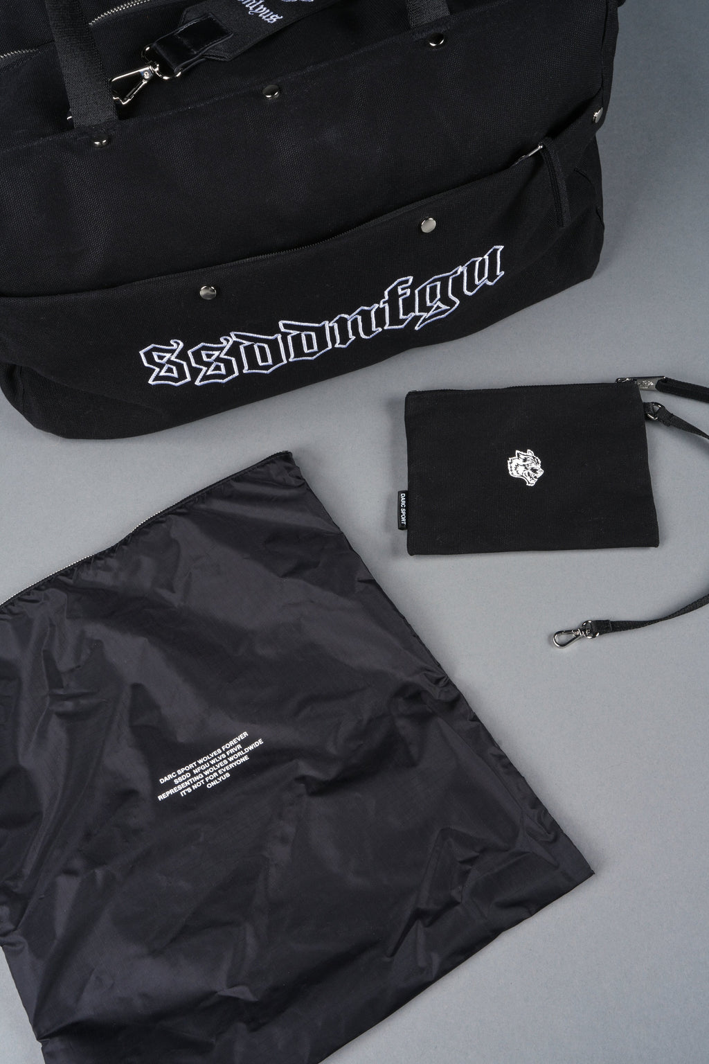 Our Mantra Weekender Bag in Black - imagem 9