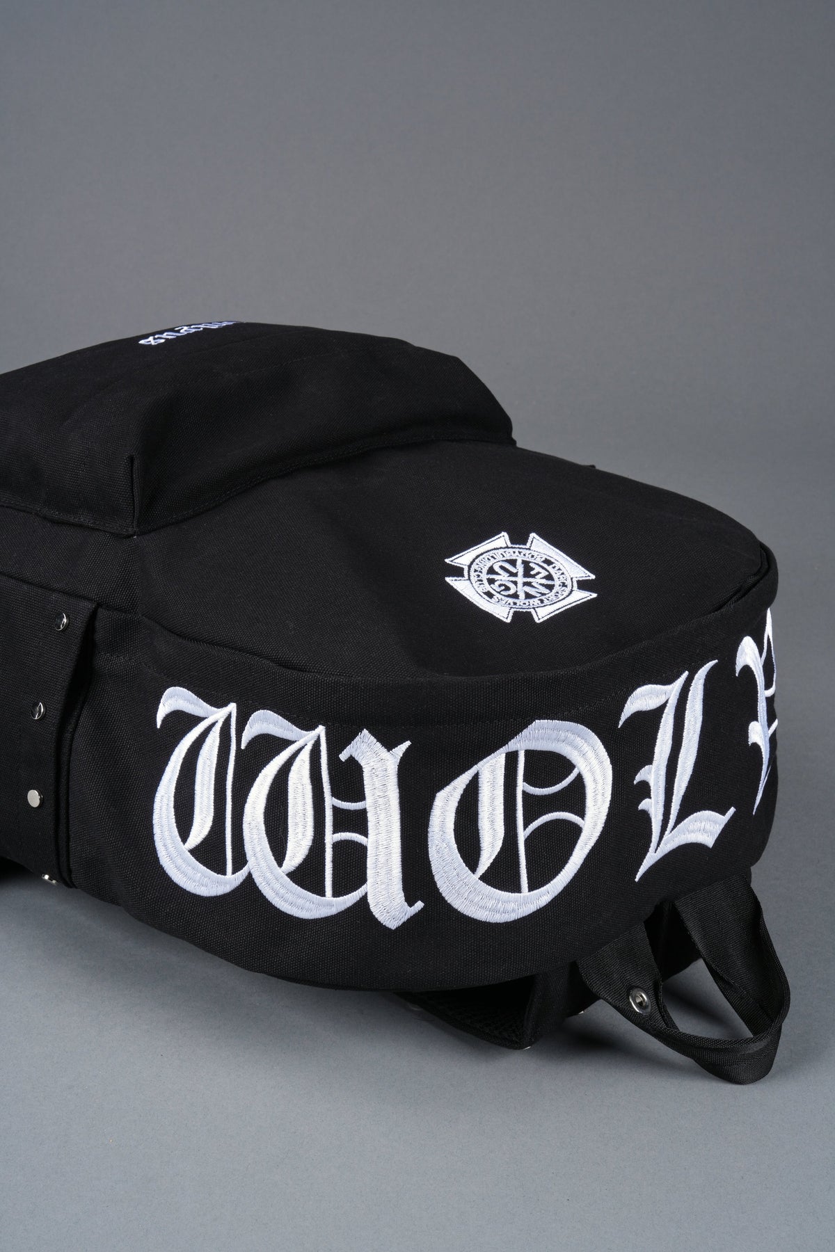Wolves Chopper Everyday Backpack in Black - imagem 4