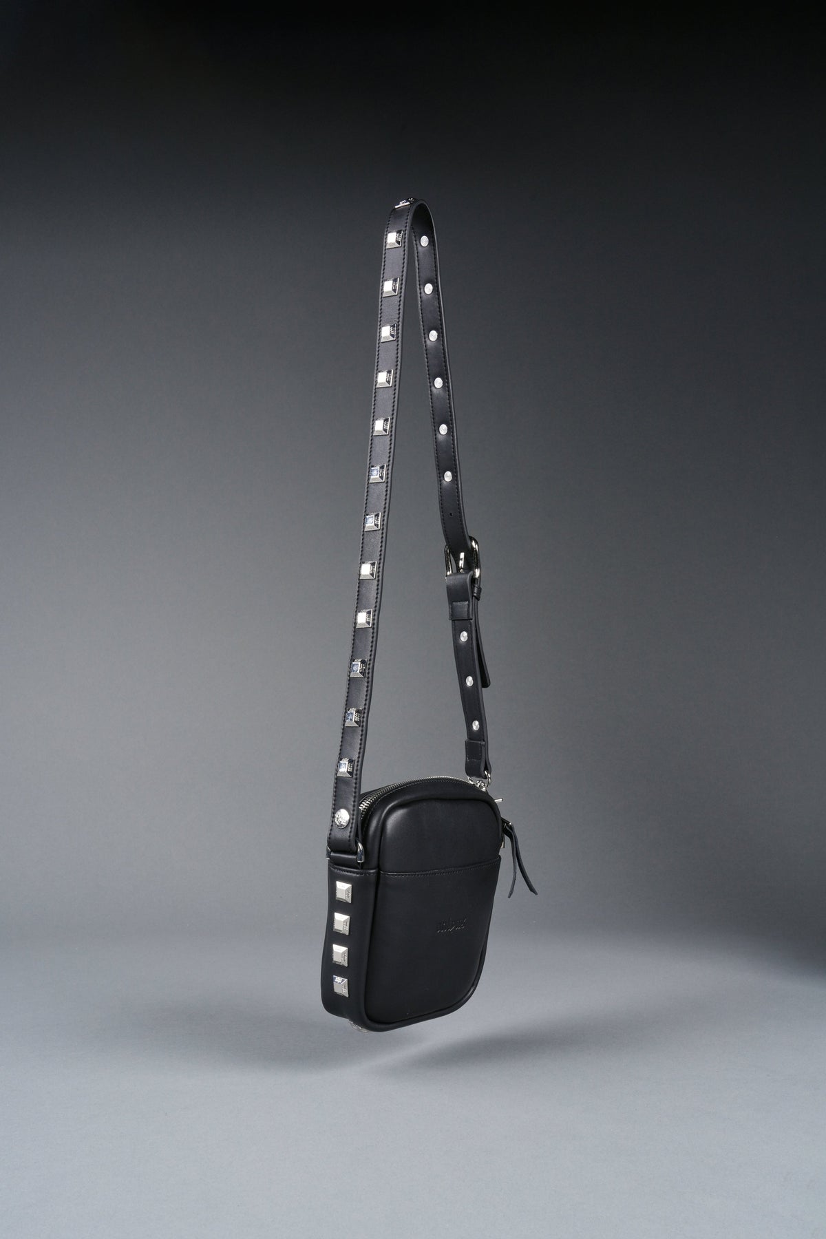 Wolves OnlyUs Slim Leather Side Bag in Black - imagem 3