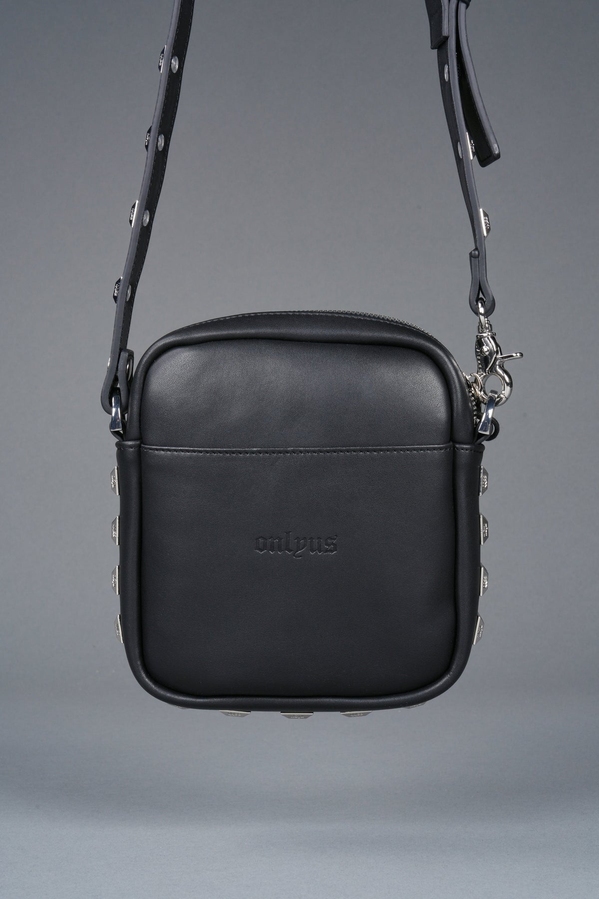 Wolves OnlyUs Slim Leather Side Bag in Black - imagem 6