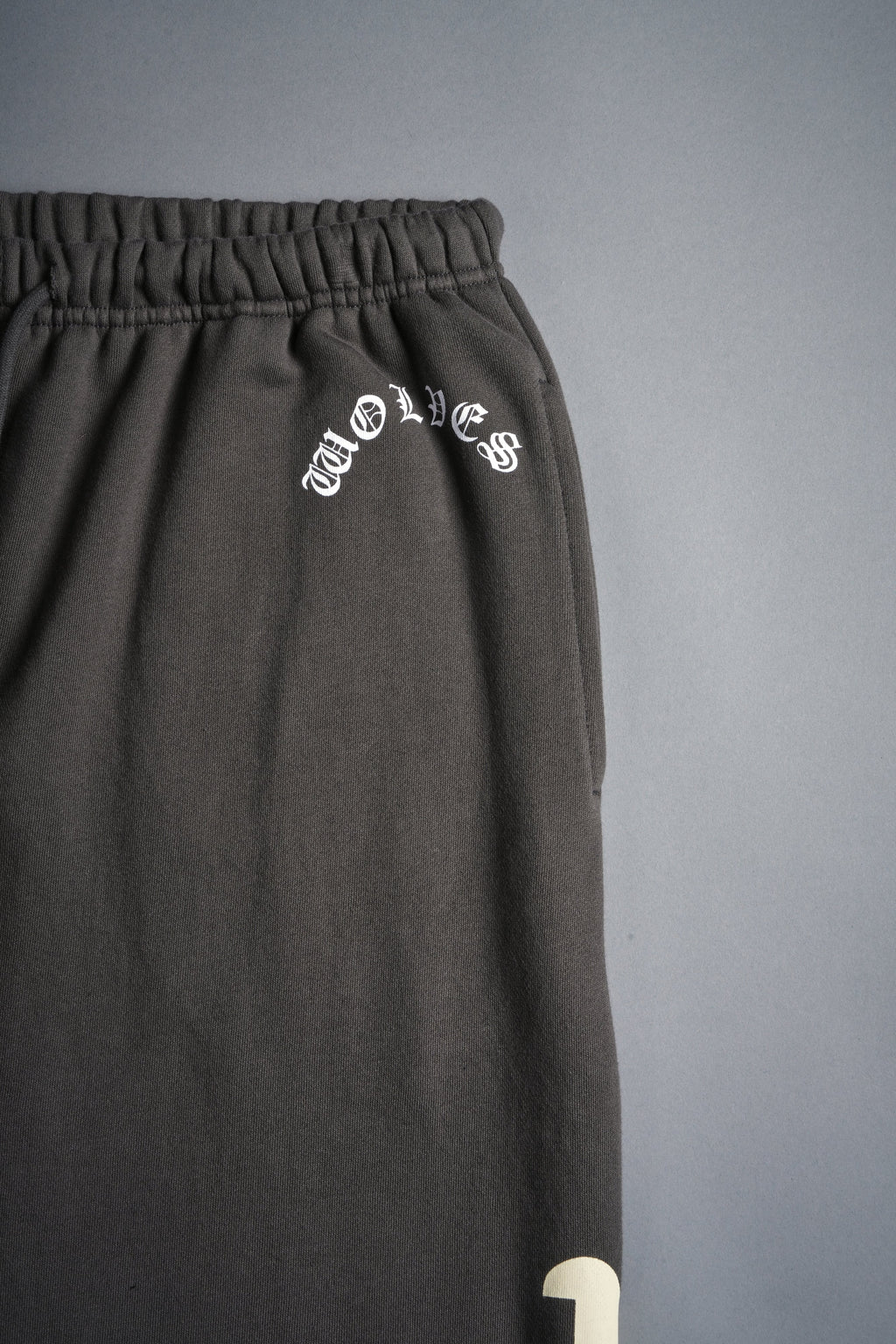 Stone Code Lightweight Lounger Sweat Pants in Wolf Gray — imagem 9