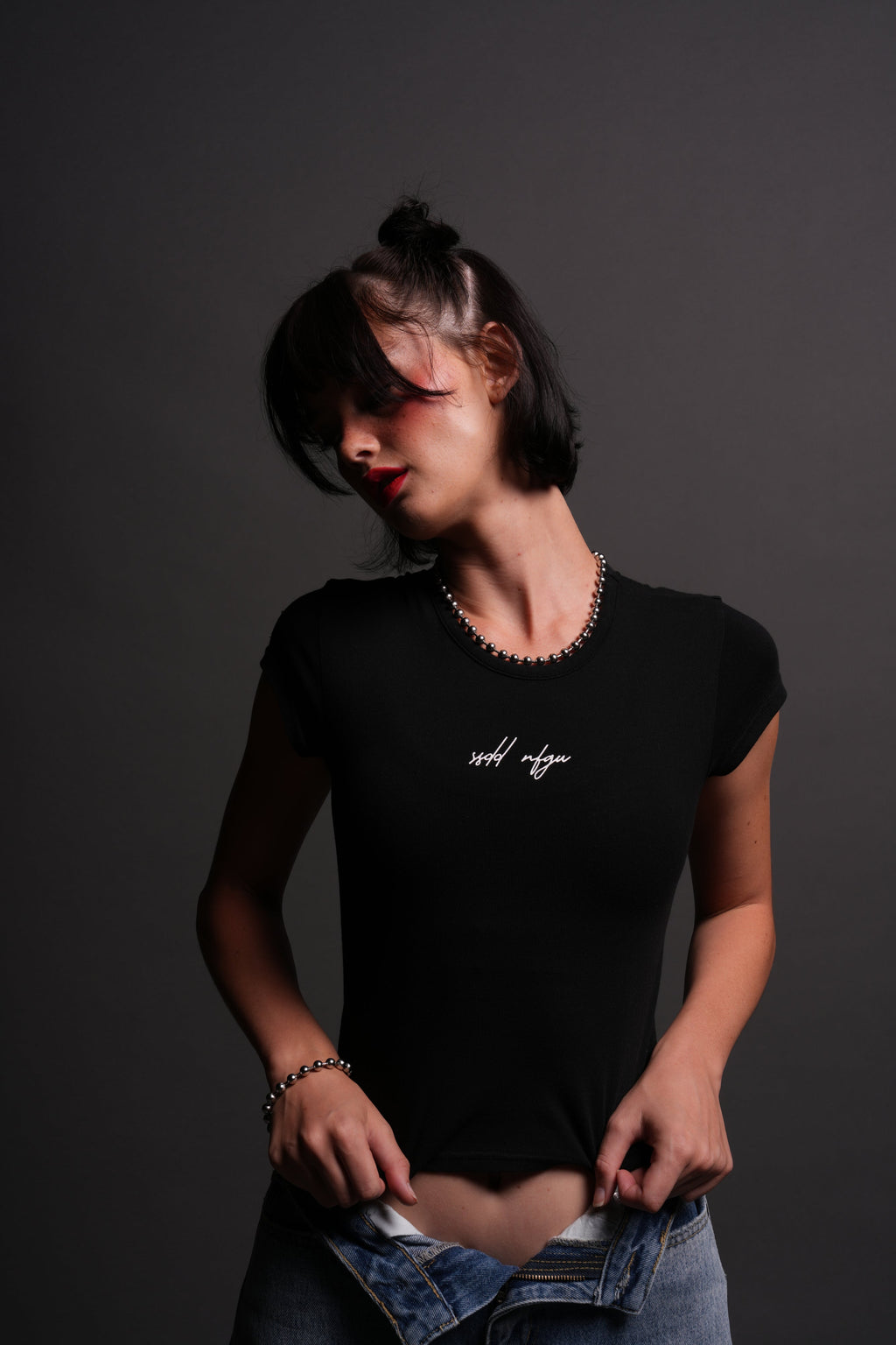 SSDD NFGU "Baby" Tee in Black — imagem 1