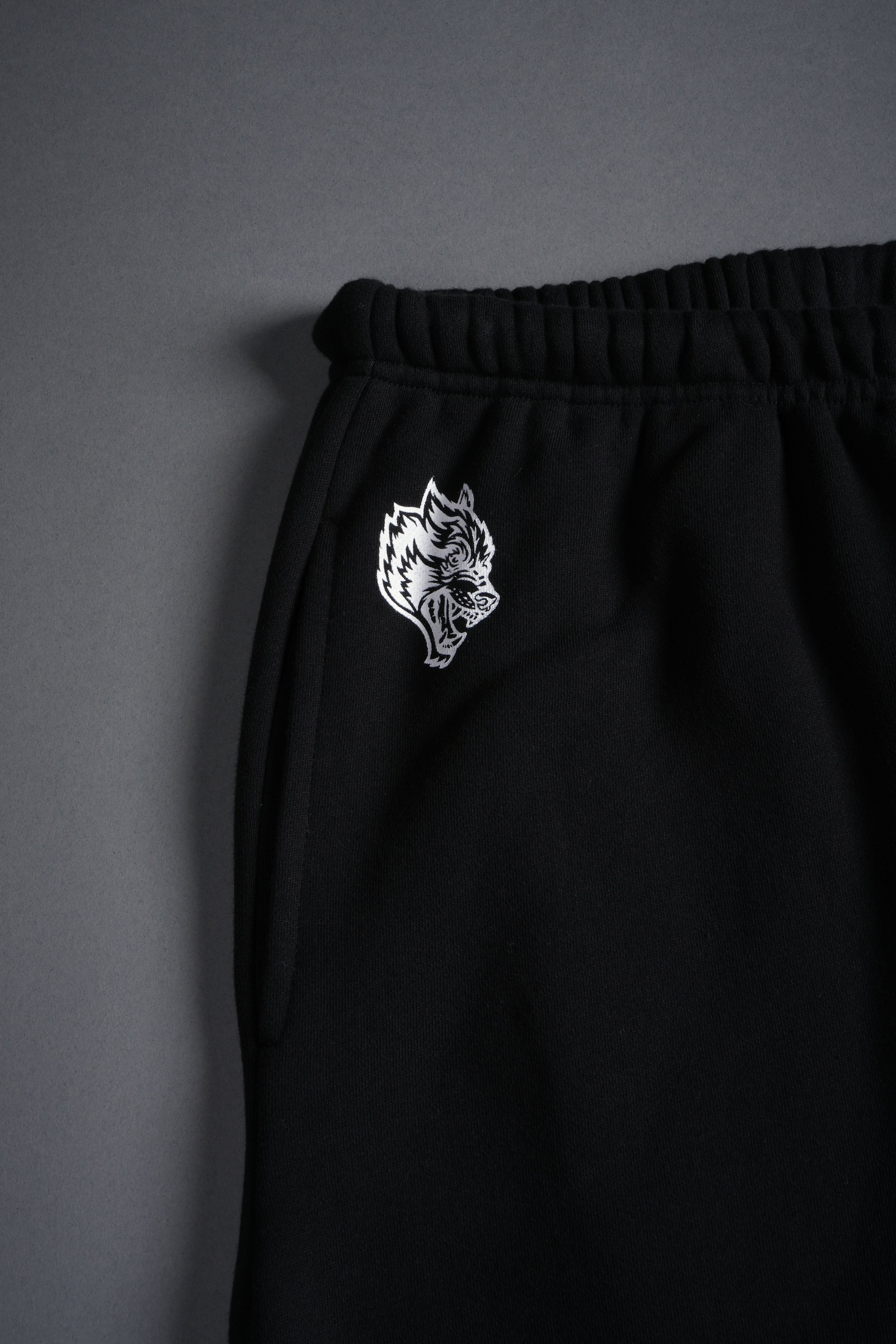 Stone Code Lightweight Lounger Sweat Pants in Black — imagem 9