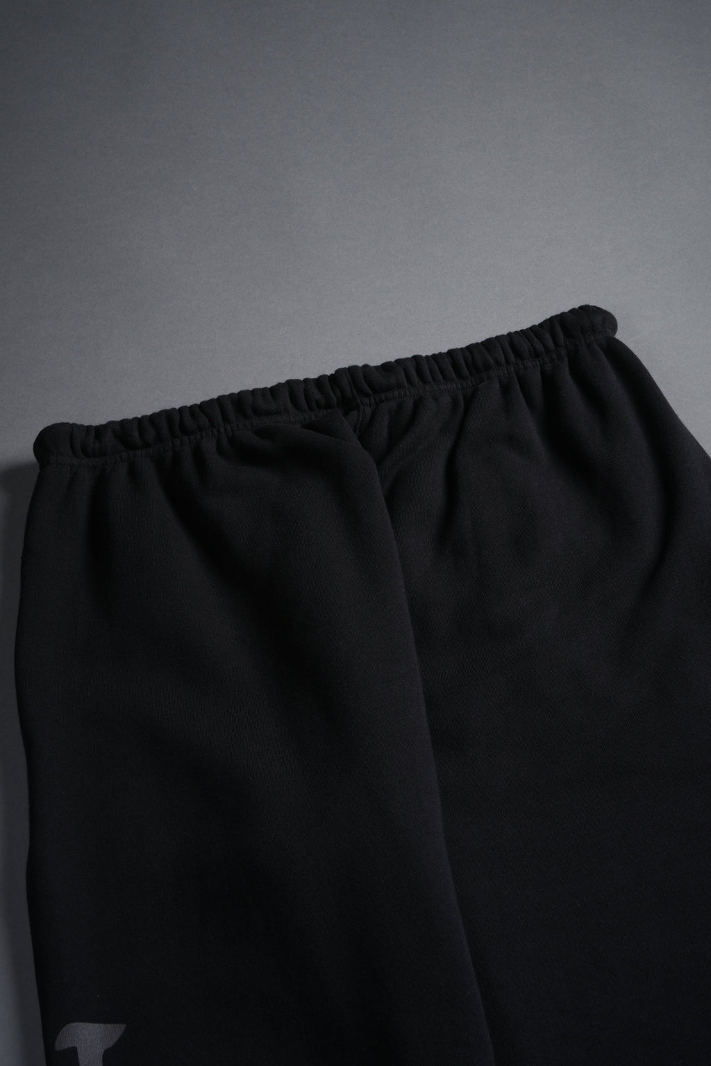 Stone Code Lightweight Lounger Sweat Pants in Black — imagem 11