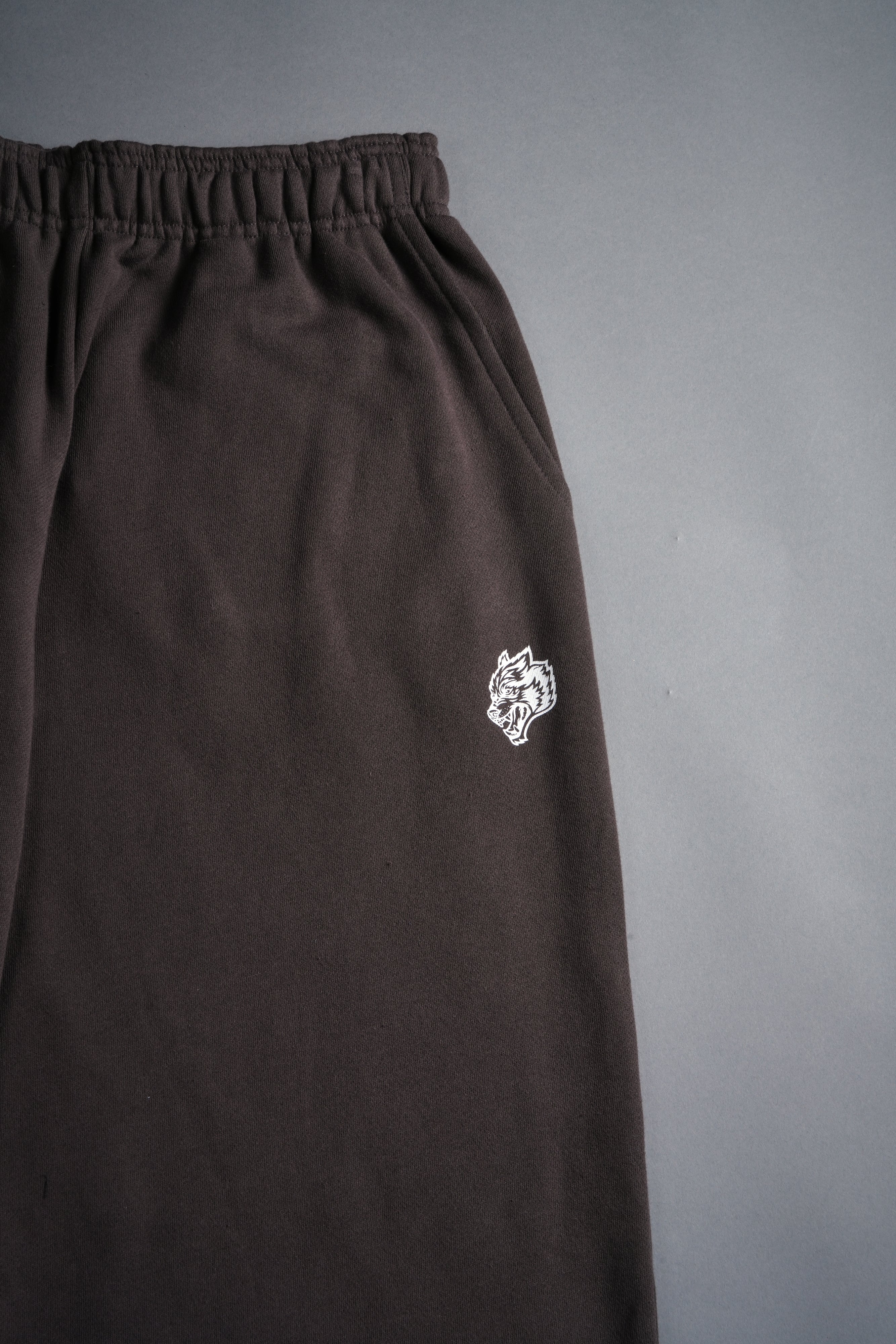 Western V2 Lennox Sweat Pants in Darc Brown — imagem 9