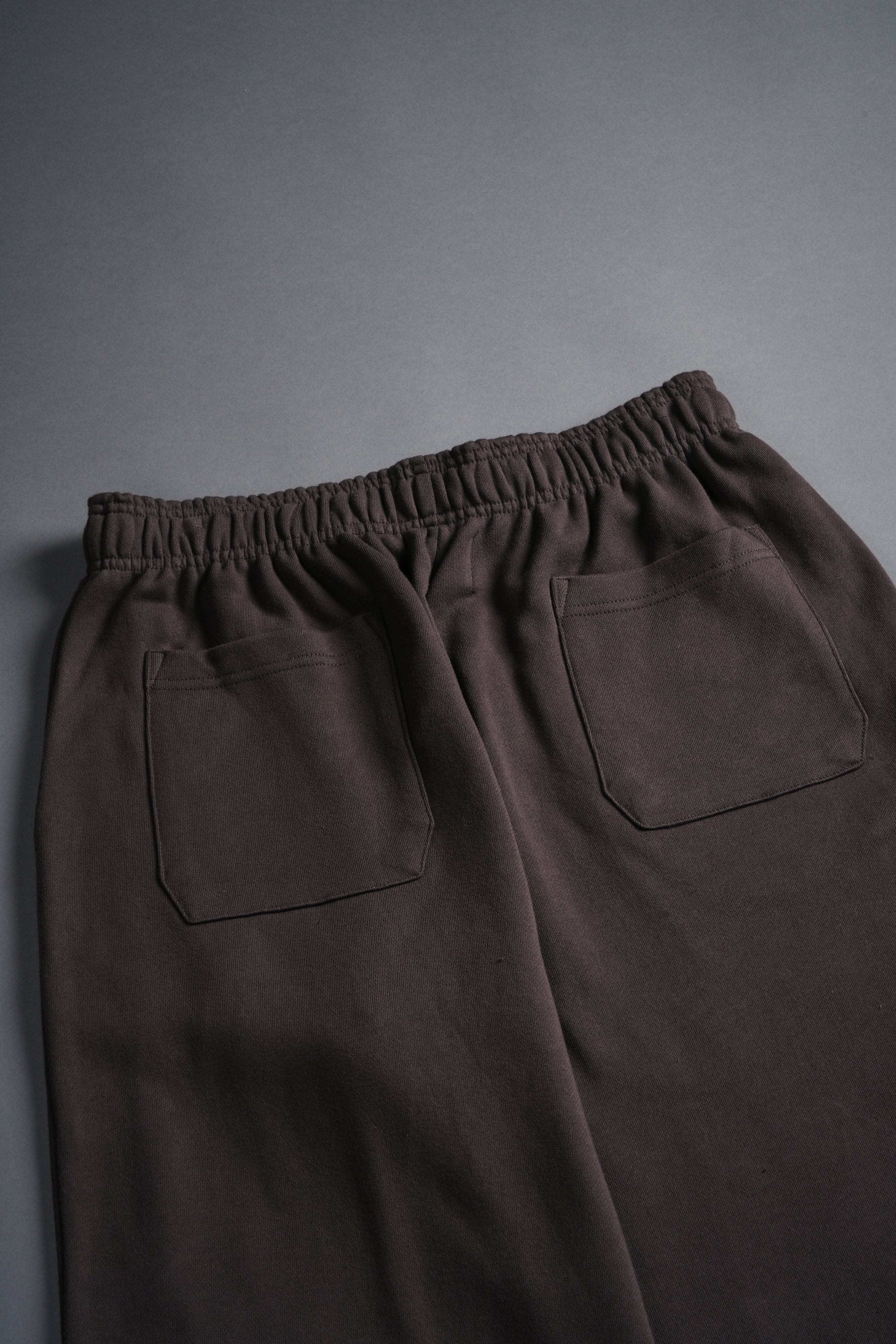 Western V2 Lennox Sweat Pants in Darc Brown — imagem 13