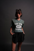 Wolves Forever "Premium" (Cropped) Tee in Hunter Green Driftwash — imagem 1