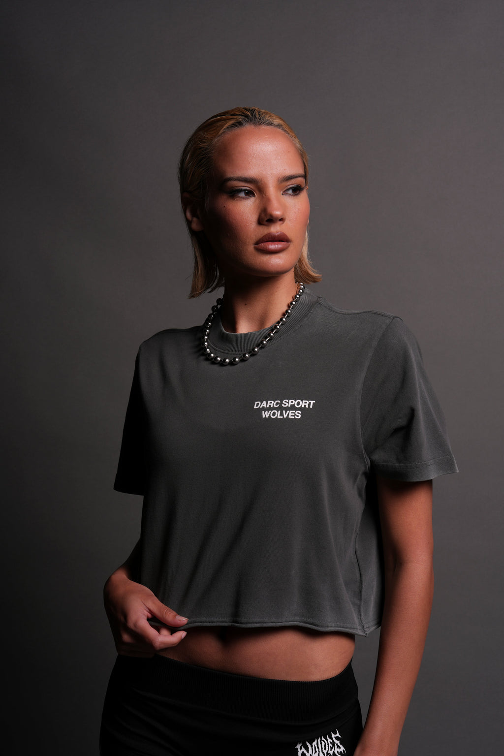 Darc Sport Wolves Blossom "Premium" (Cropped) Tee in Wolf Gray - imagem 2
