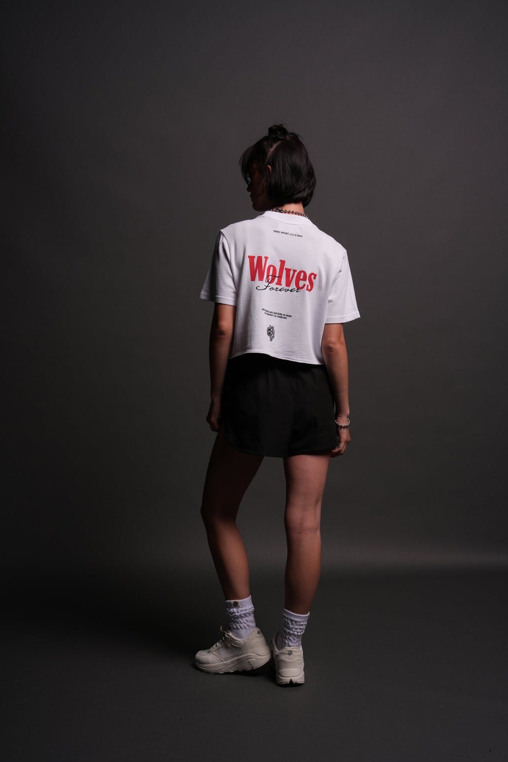 She Wlvs "Premium" (Cropped) Tee in White — imagem 6