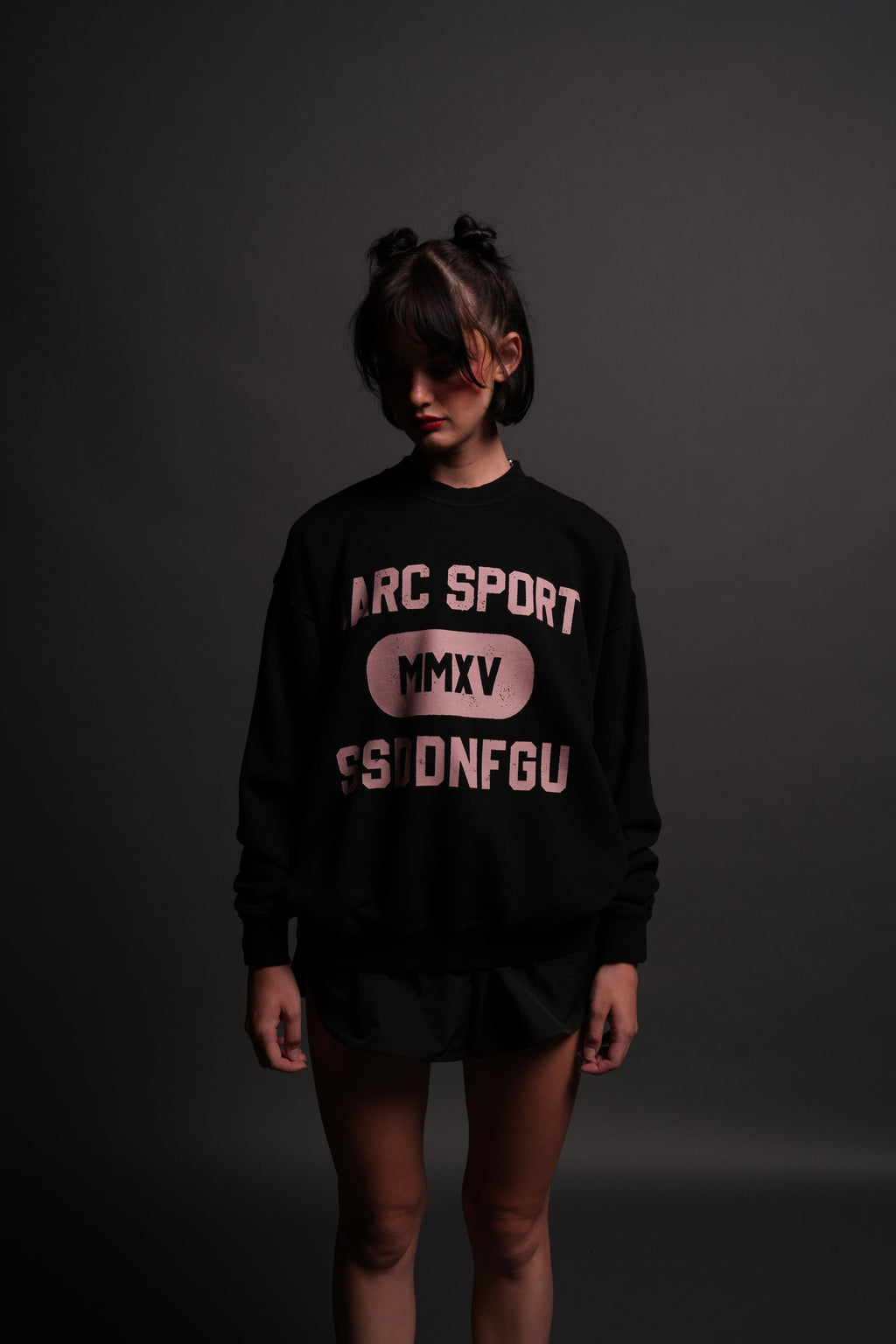 Wolves Forever London Crewneck in Black/Pink — imagem 2