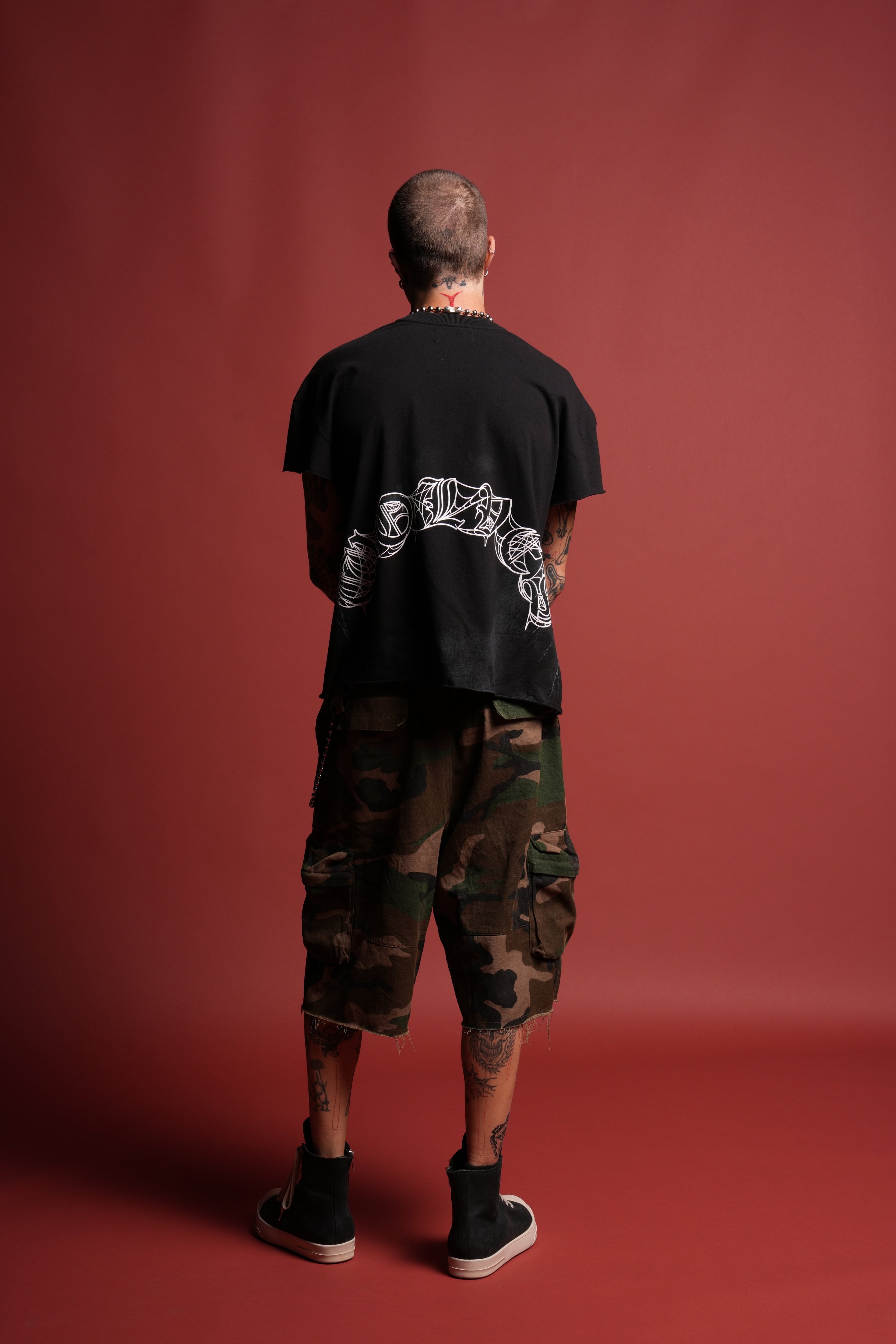 Web Of Darkness Grunge Mid Length Raw Hem Cap Sleeve Tee in Black