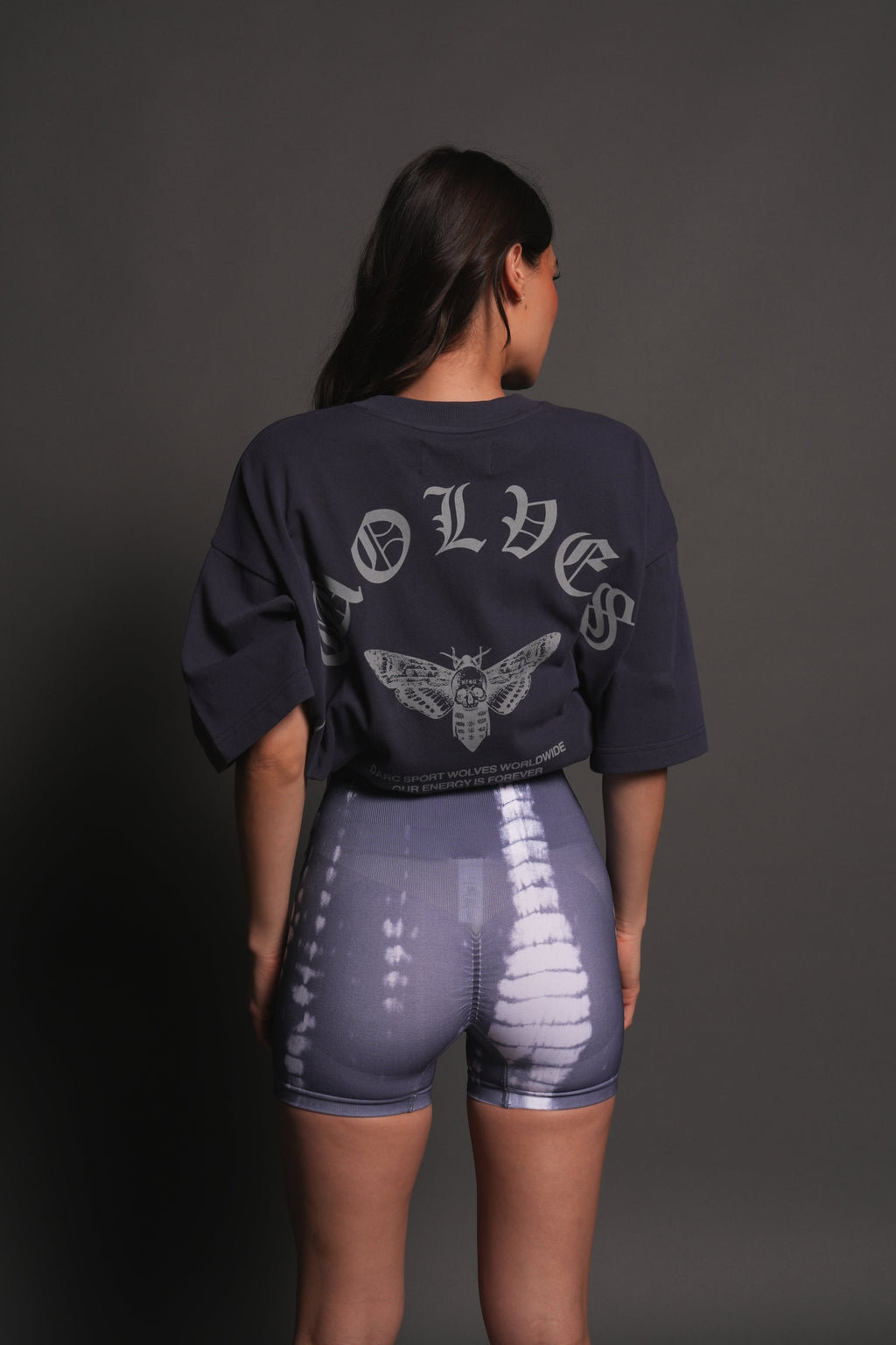 Wolves Never Back Down V2 Premium Oversized Tee in Storm Blue — imagem 10