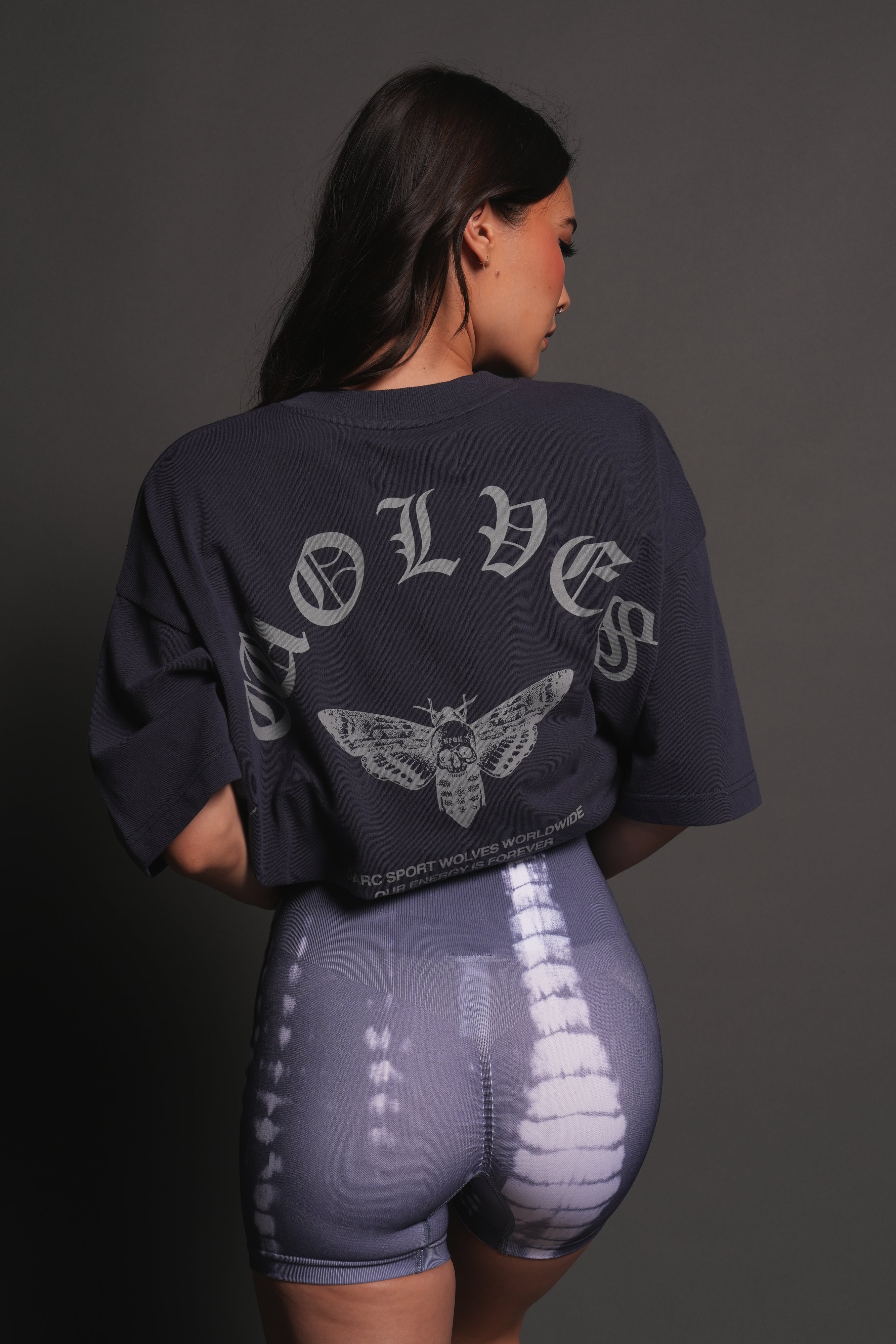 Wolves Never Back Down V2 Premium Oversized Tee in Storm Blue — imagem 14