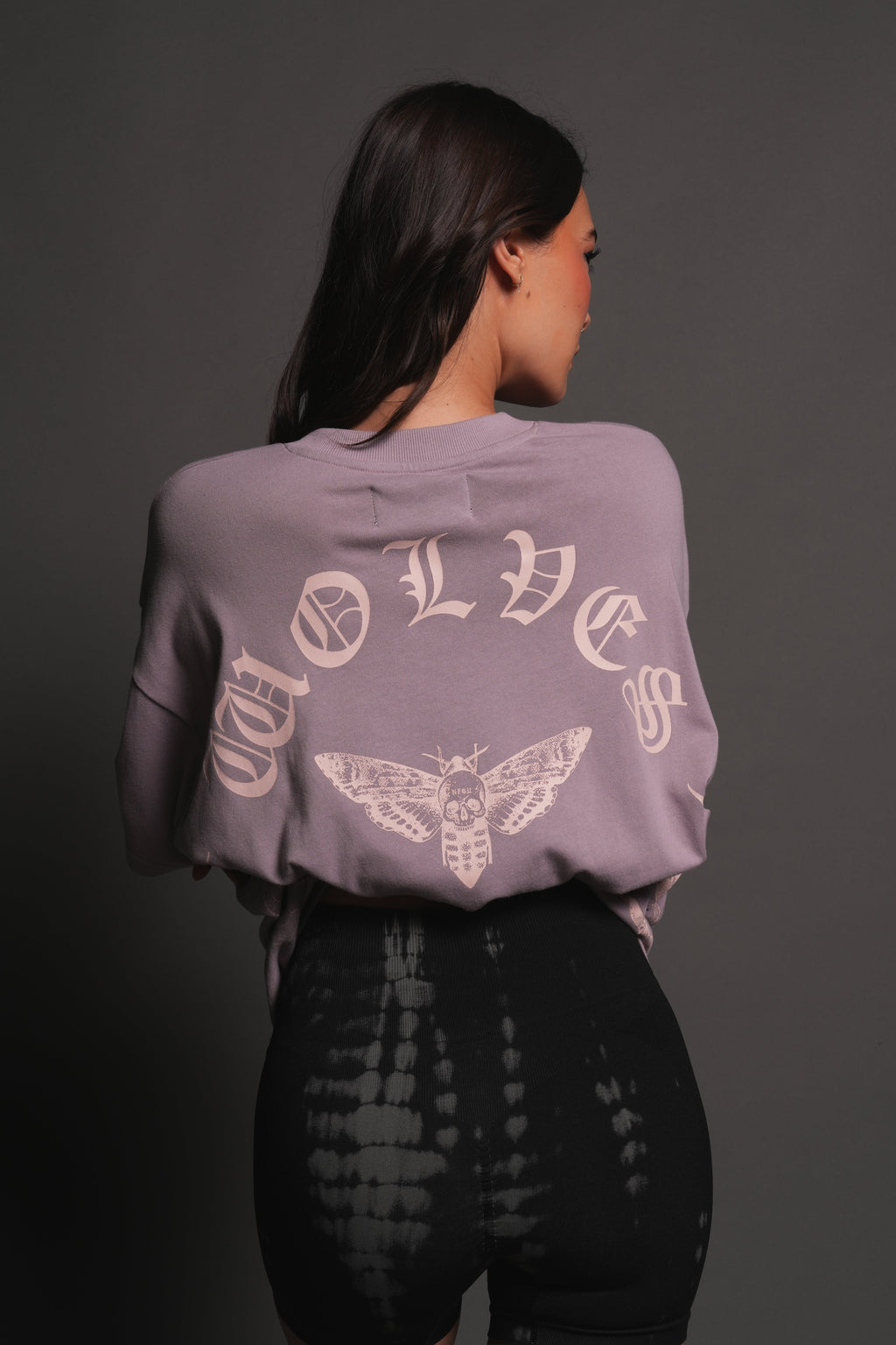 Wolves Never Back Down V2 Premium Oversized Tee in Purple Smoke — imagem 10