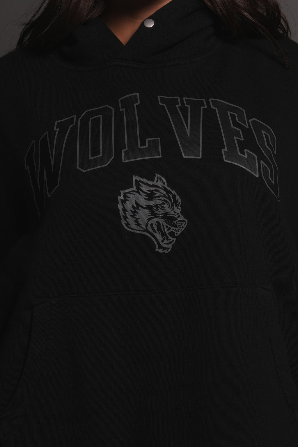 Loyalty Frvr Box Cut Pierce Hoodie in Black — imagem 8
