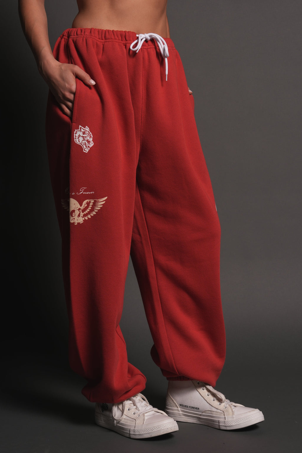 Free Will V2 Lightweight Lounger Sweat Pants in Roman Red — imagem 11