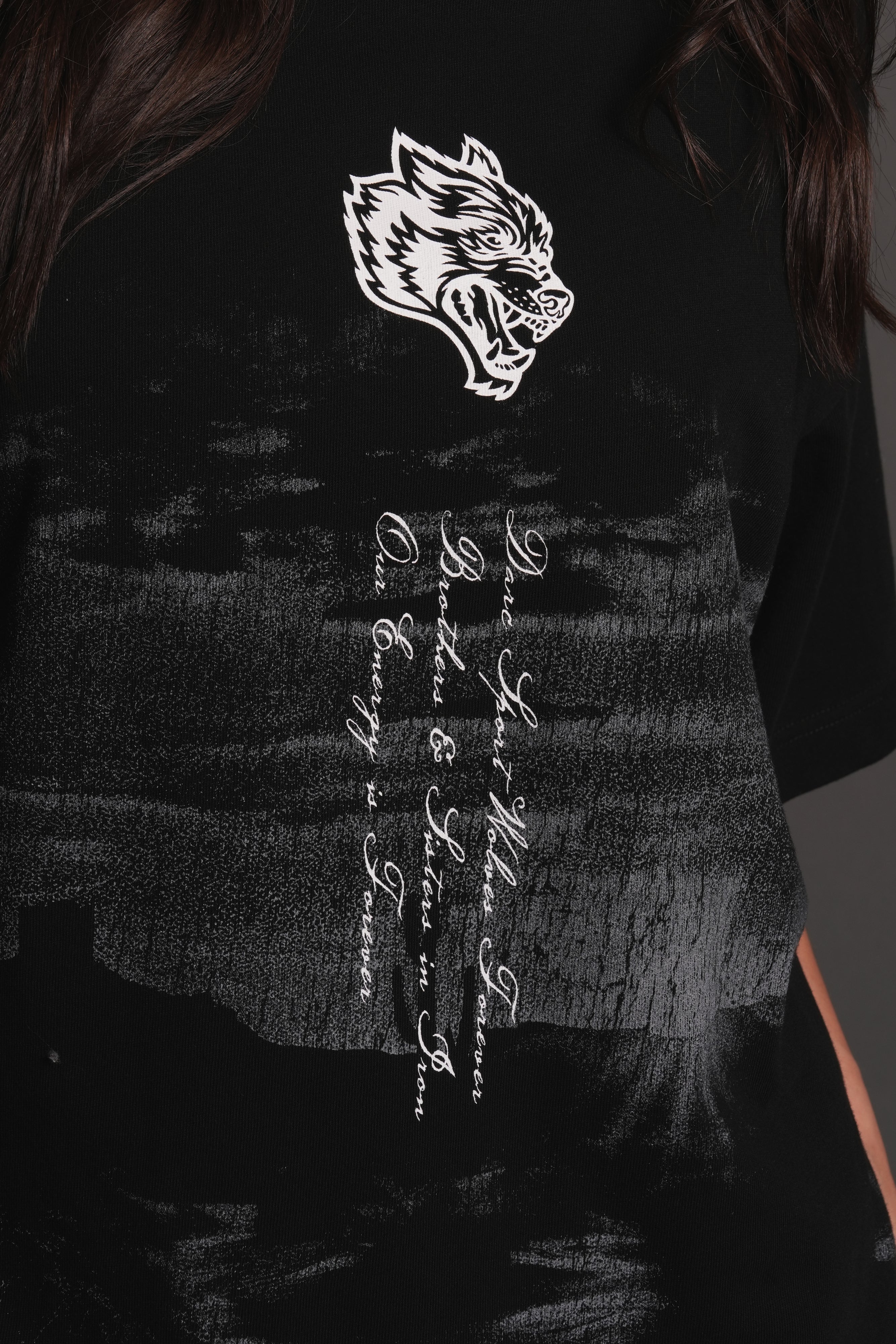 Our Journey Premium Oversized Tee in Black — imagem 13