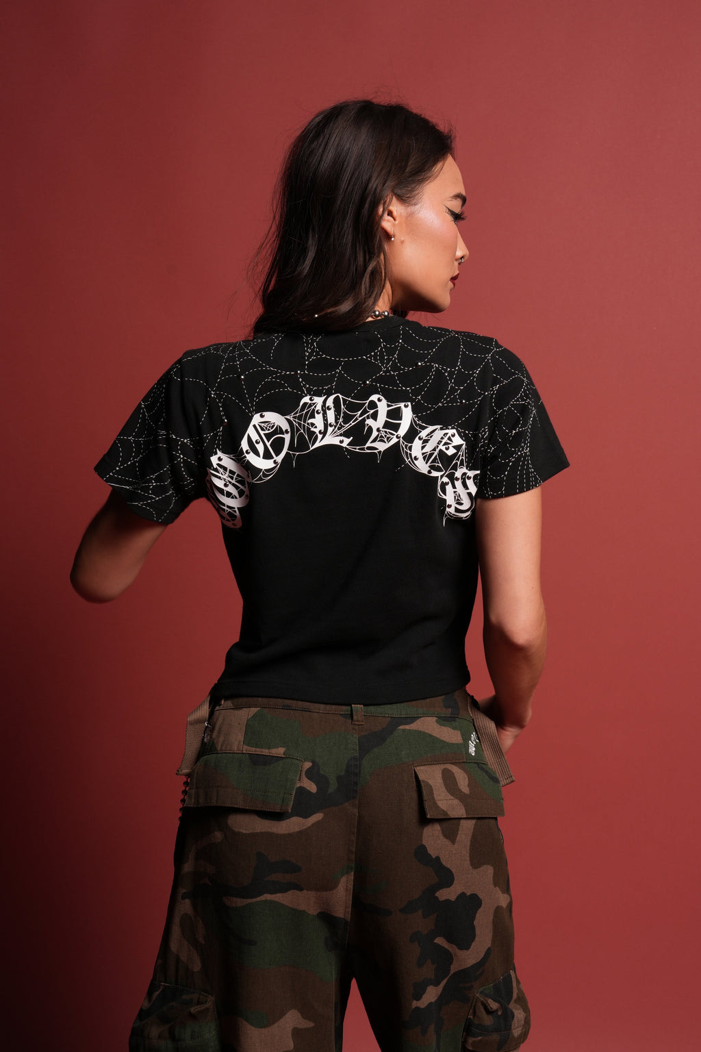 Sheshiko Web Timeless Tee in Black - imagem 2