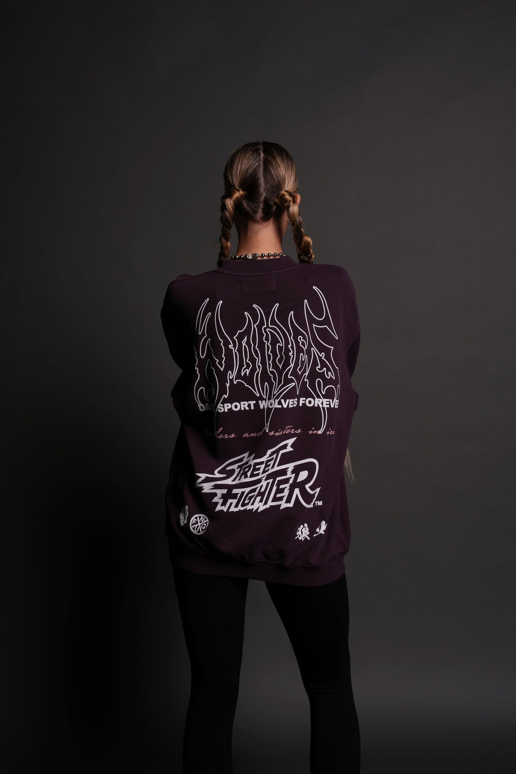 Final Boss Unisex London Crewneck in Storm Purple - imagem 6