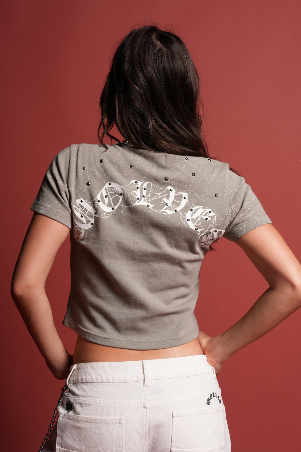 Sheshiko Web Timeless Tee in Owen Green - imagem 2