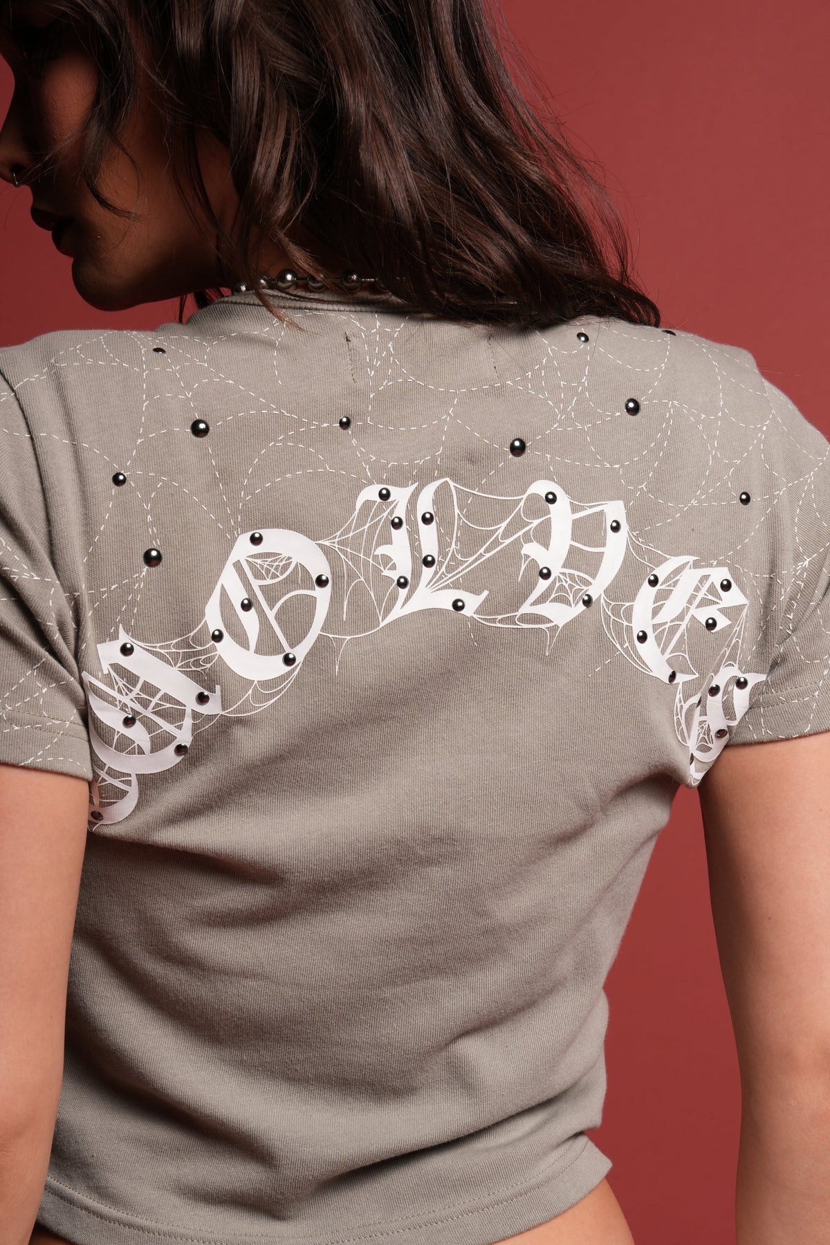 Sheshiko Web Timeless Tee in Owen Green - imagem 6
