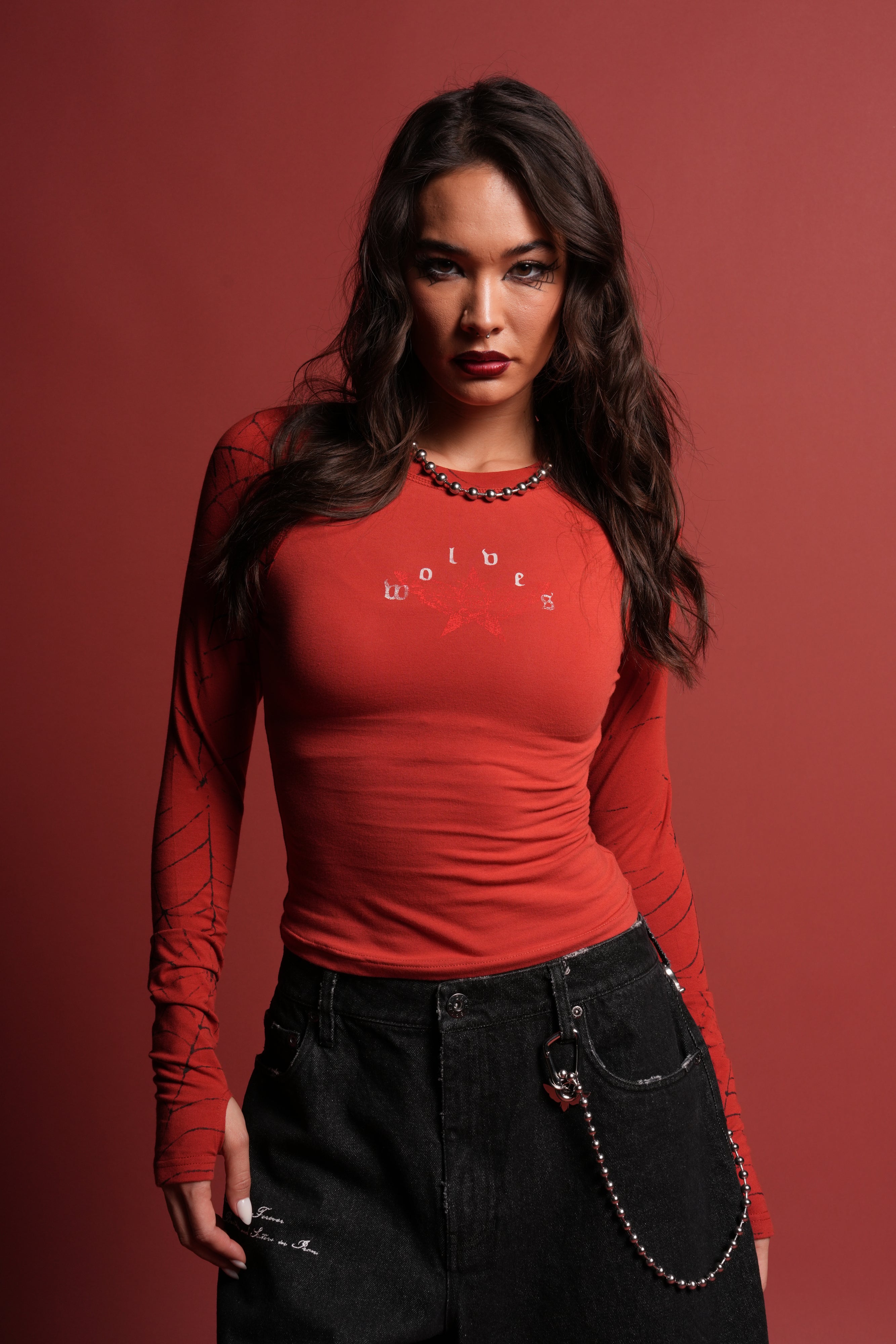 Star Moth Raglan Ringer Ls Tee in Roman Red