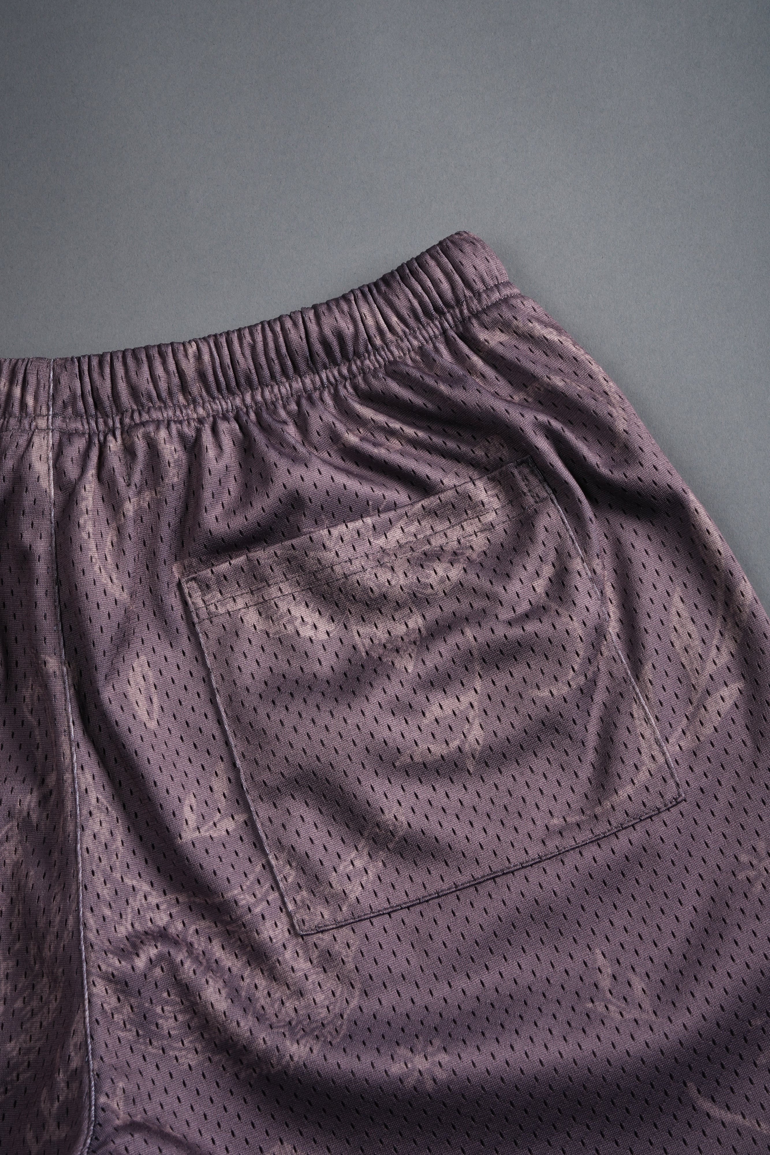 Just Look Up Mesh Shorts in Mauve — imagem 5