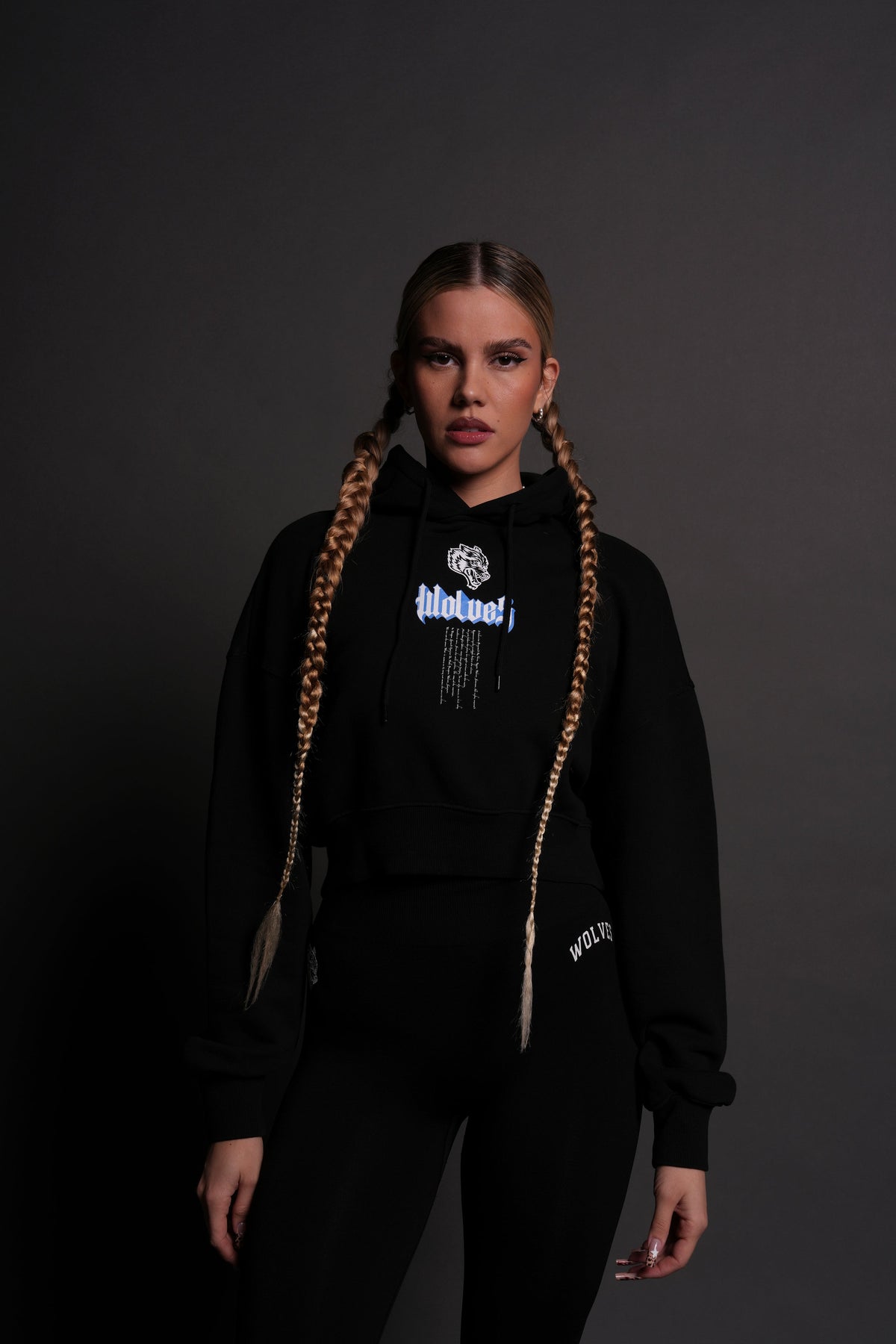 Kikoken Forever "Ava" Hoodie in Black - imagem 2