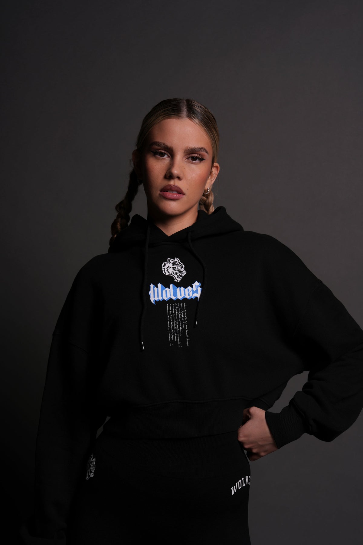 Kikoken Forever "Ava" Hoodie in Black - imagem 5